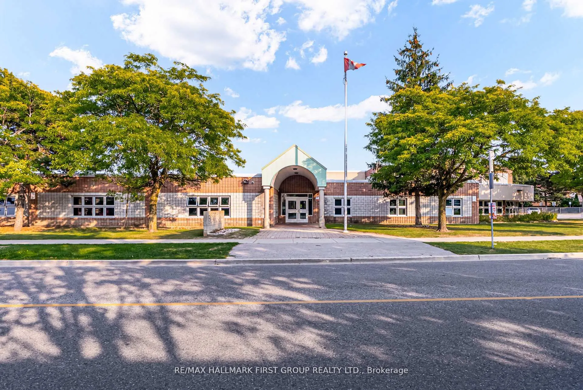 58 Lady Bower Crescent