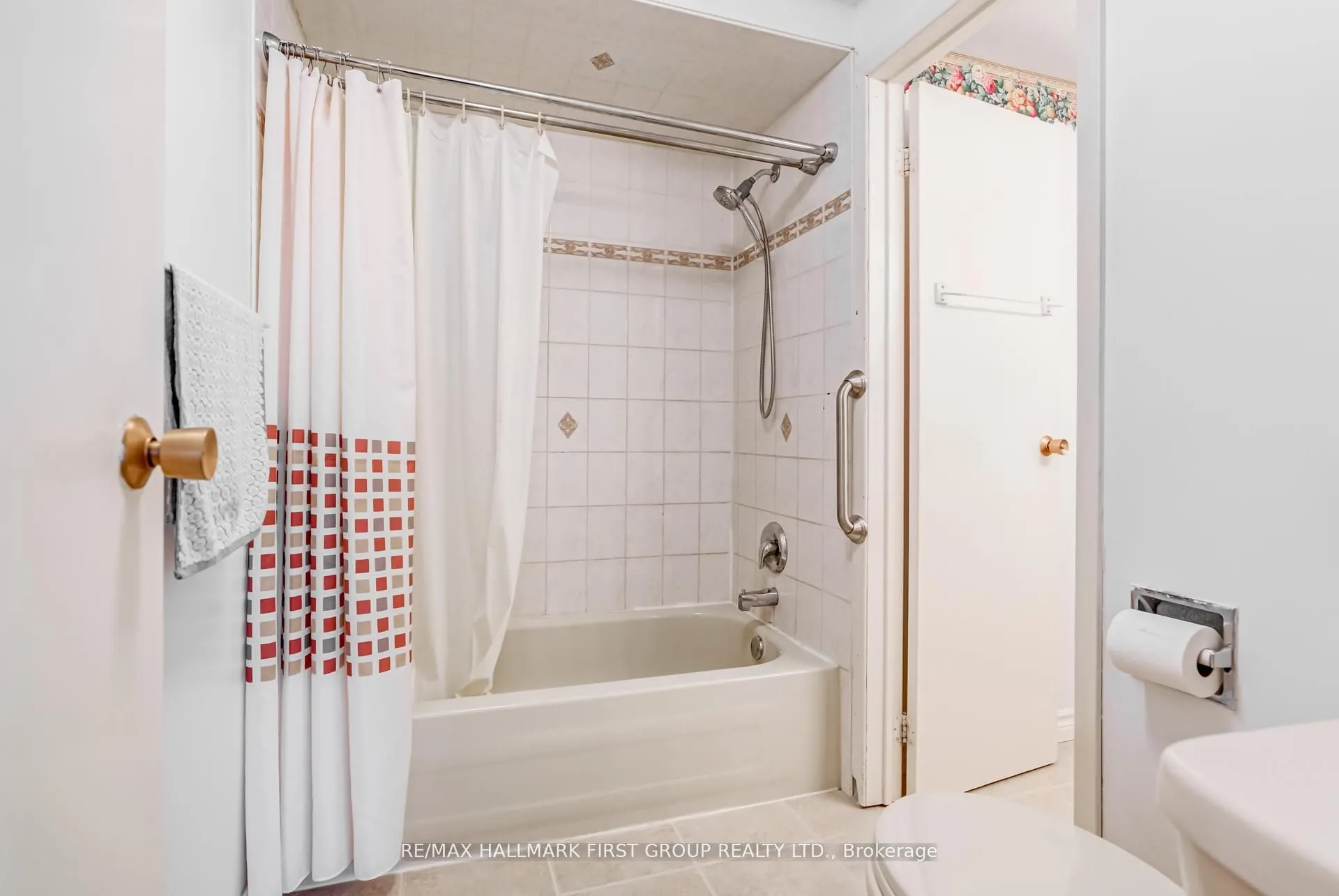 58 Lady Bower Crescent