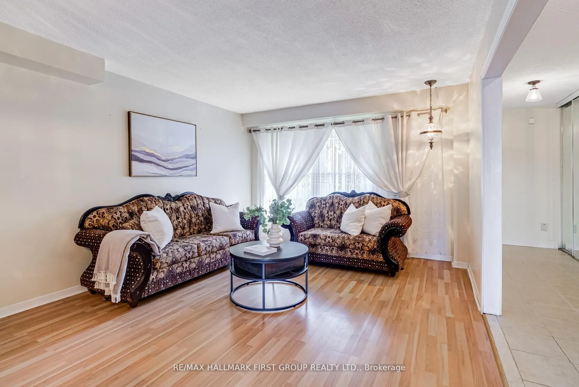 58 Lady Bower Crescent