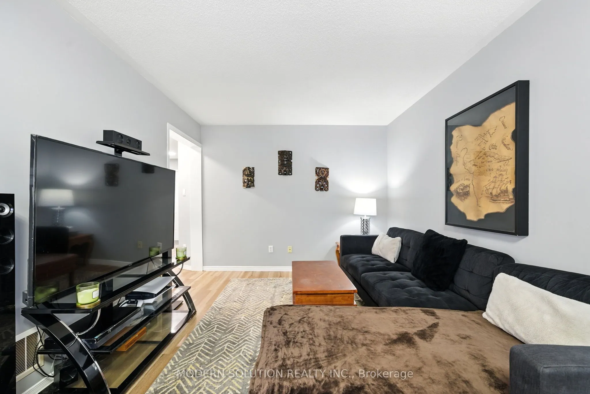 99 Creekwood Crescent