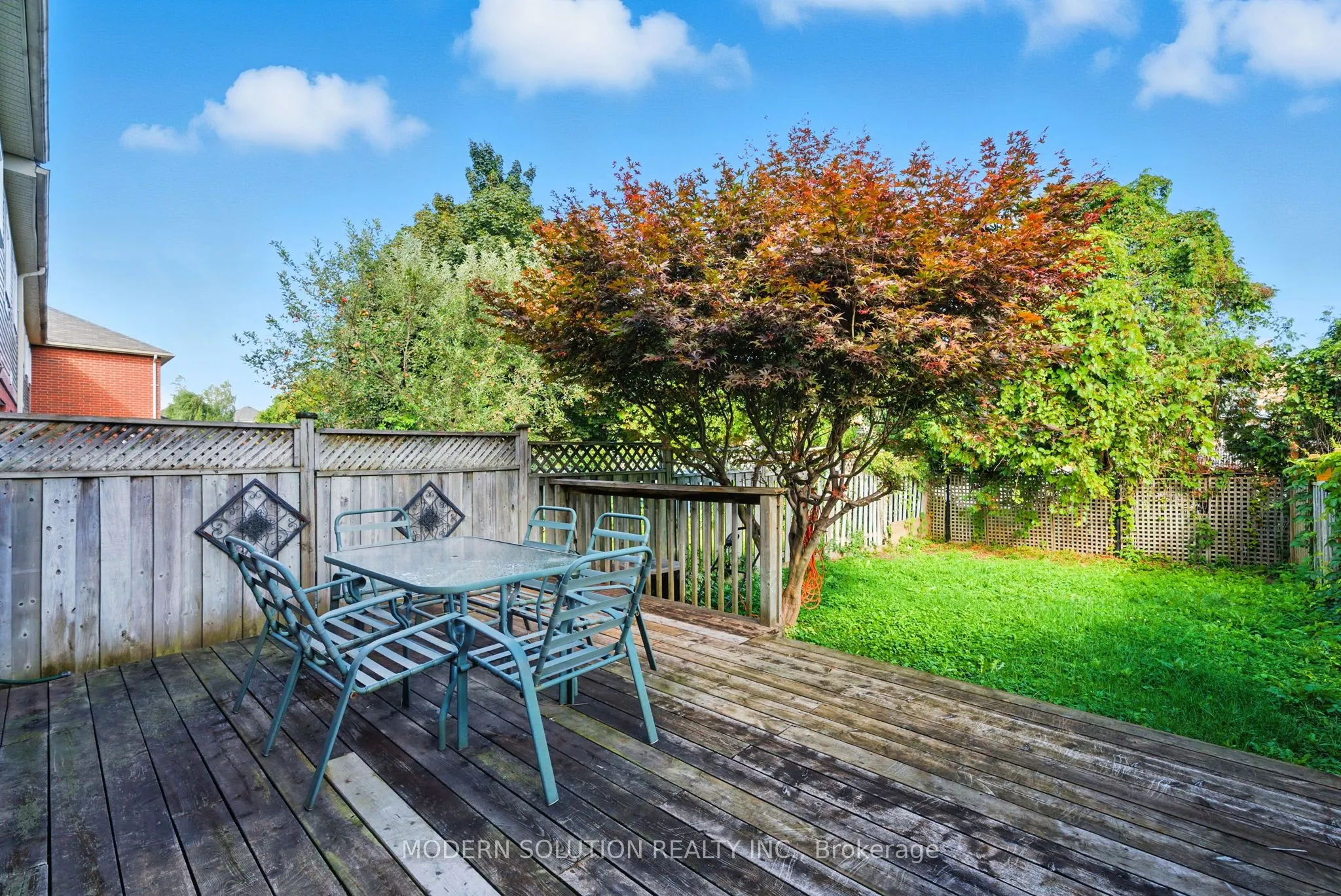 99 Creekwood Crescent