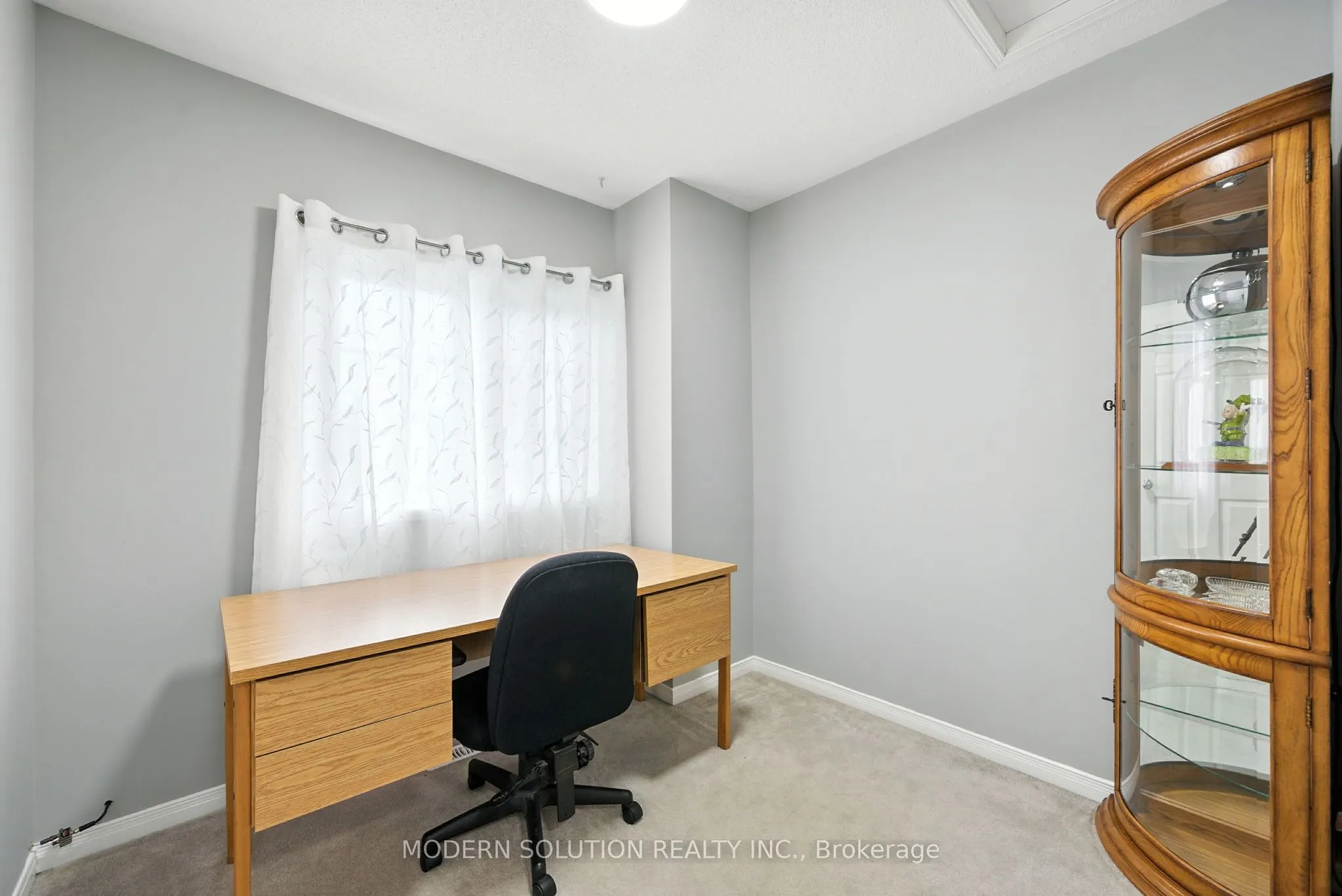 99 Creekwood Crescent