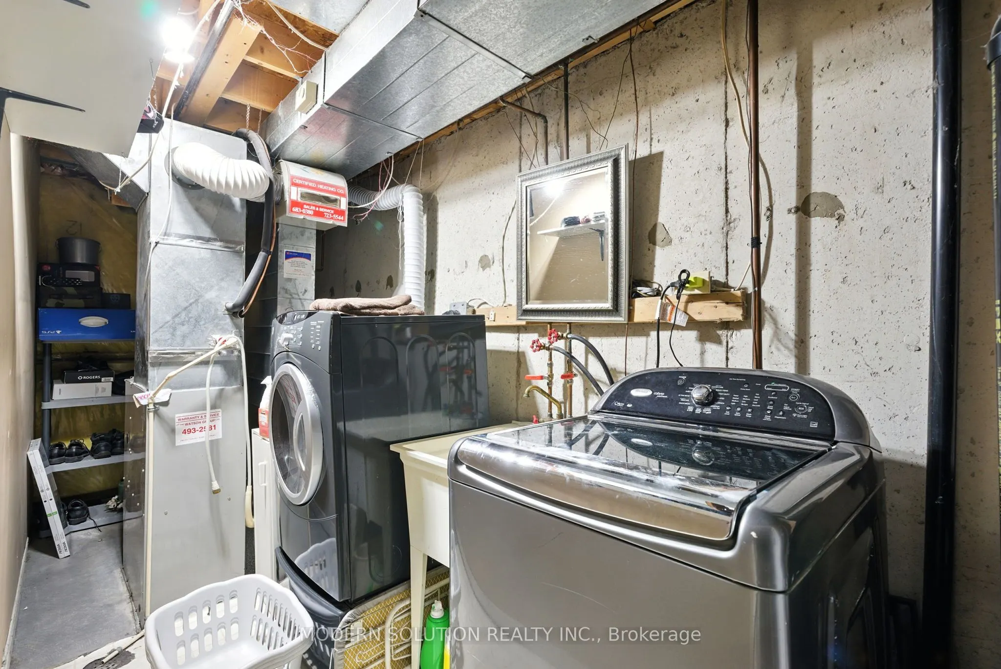 99 Creekwood Crescent