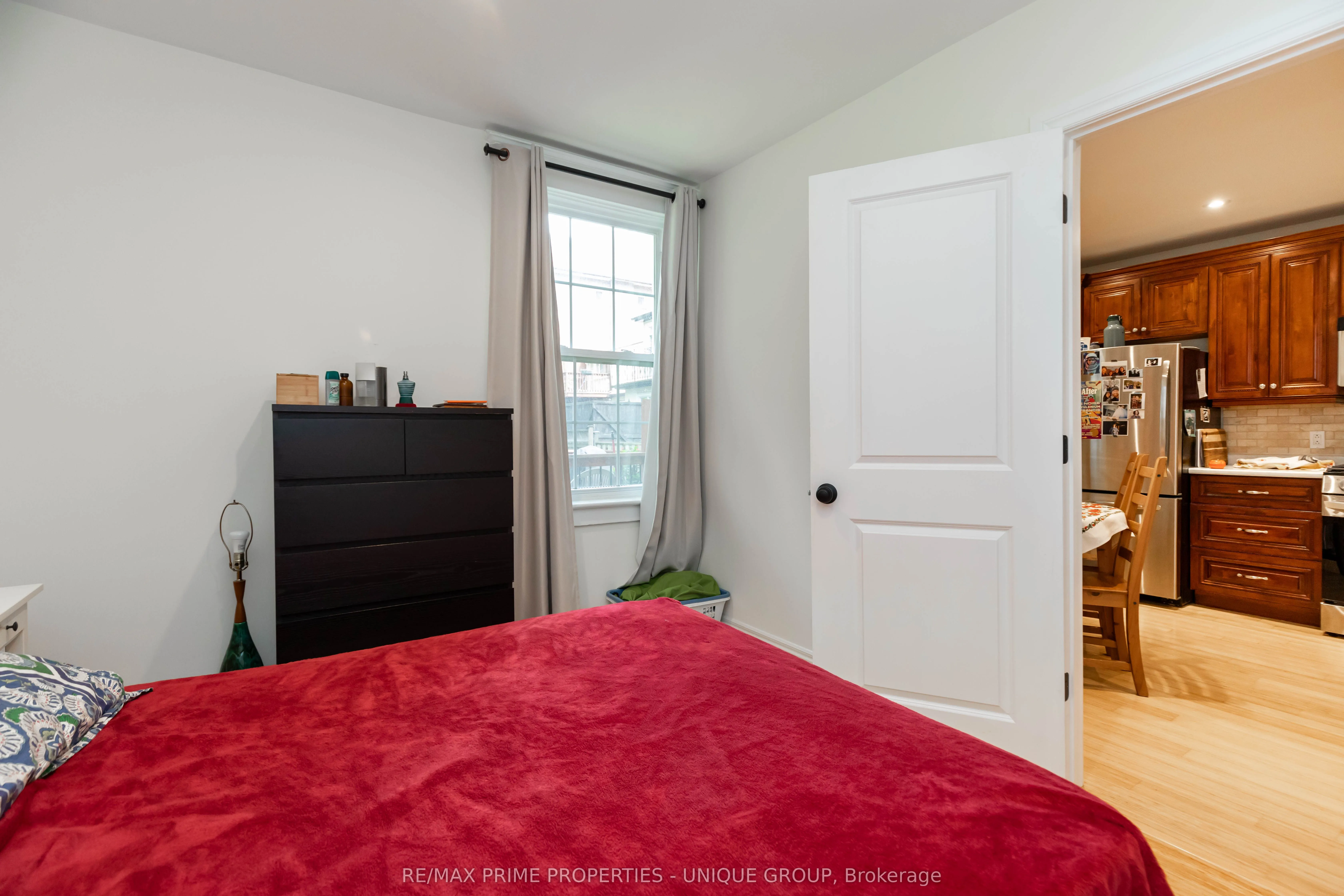 2338 Queen Street E, #Main