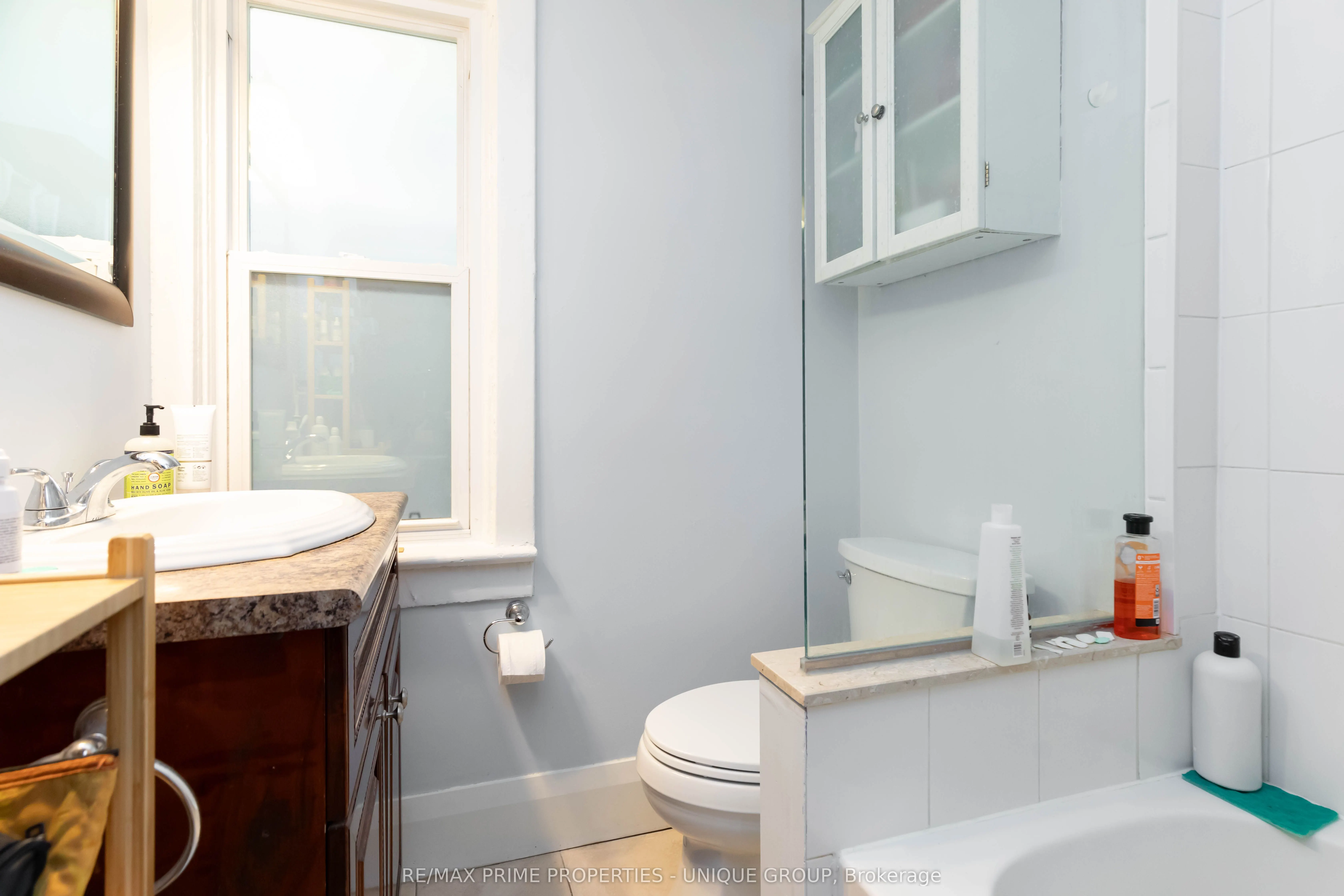 2338 Queen Street E, #Main