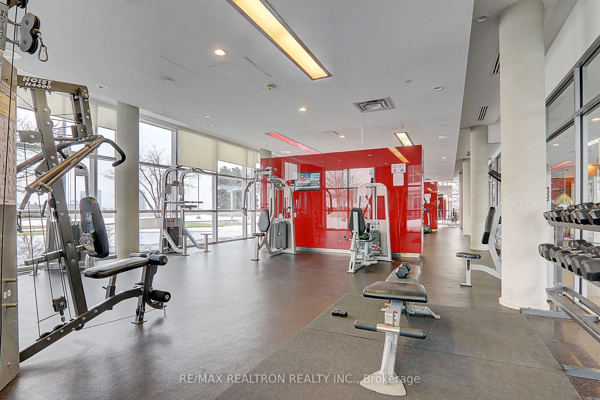 135 Village Green Square, #3220