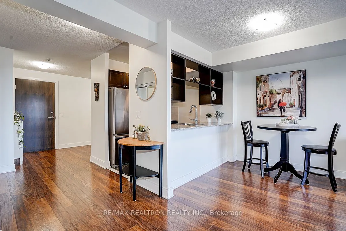 135 Village Green Square, #3220