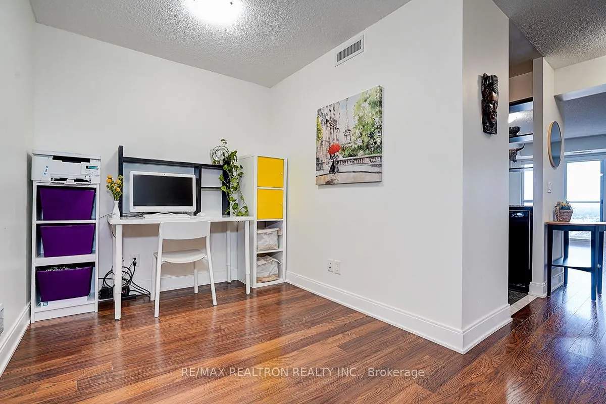 135 Village Green Square, #3220