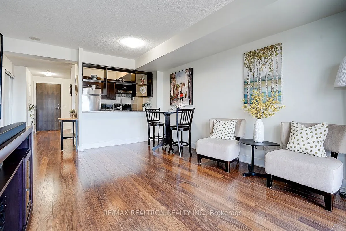 135 Village Green Square, #3220