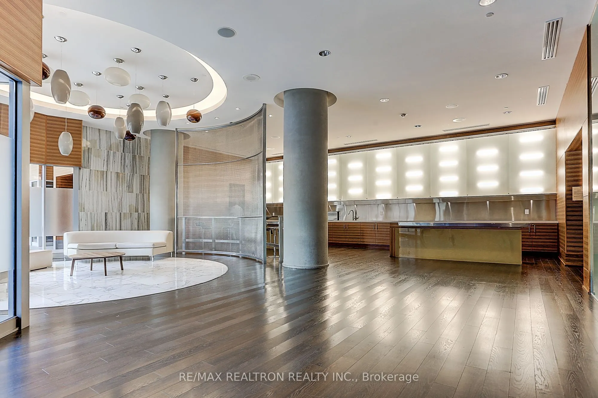 135 Village Green Square, #3220