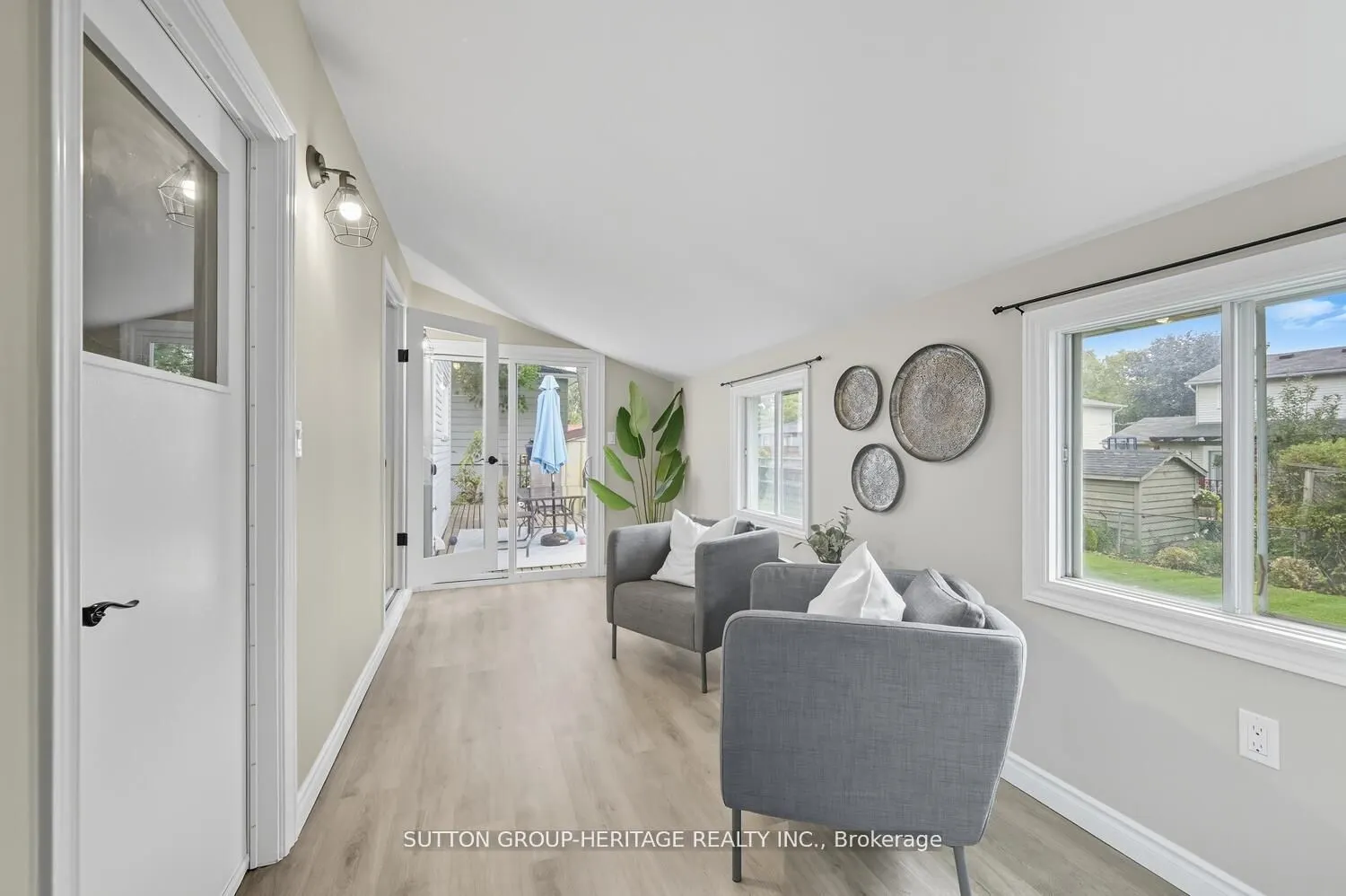 23 Swanston Crescent