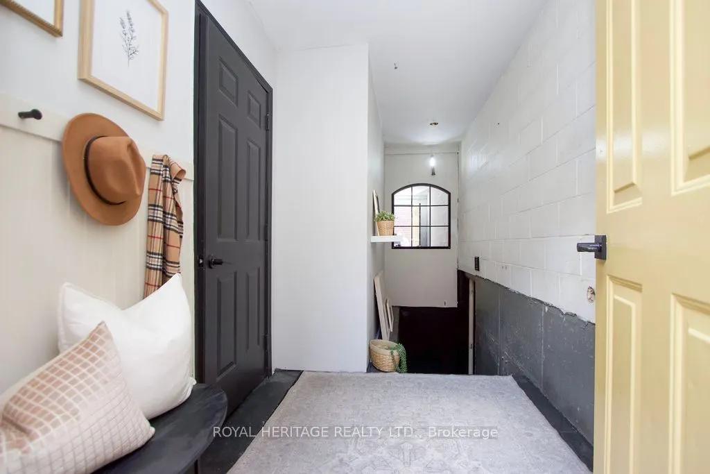 66 Fieldnest Crescent