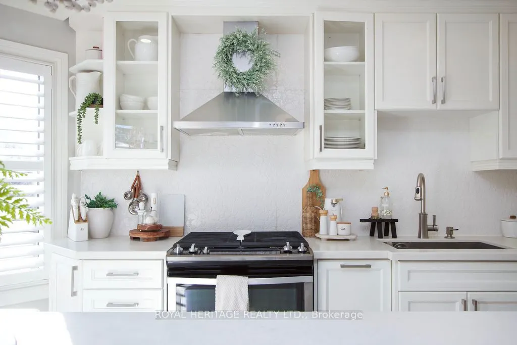 66 Fieldnest Crescent