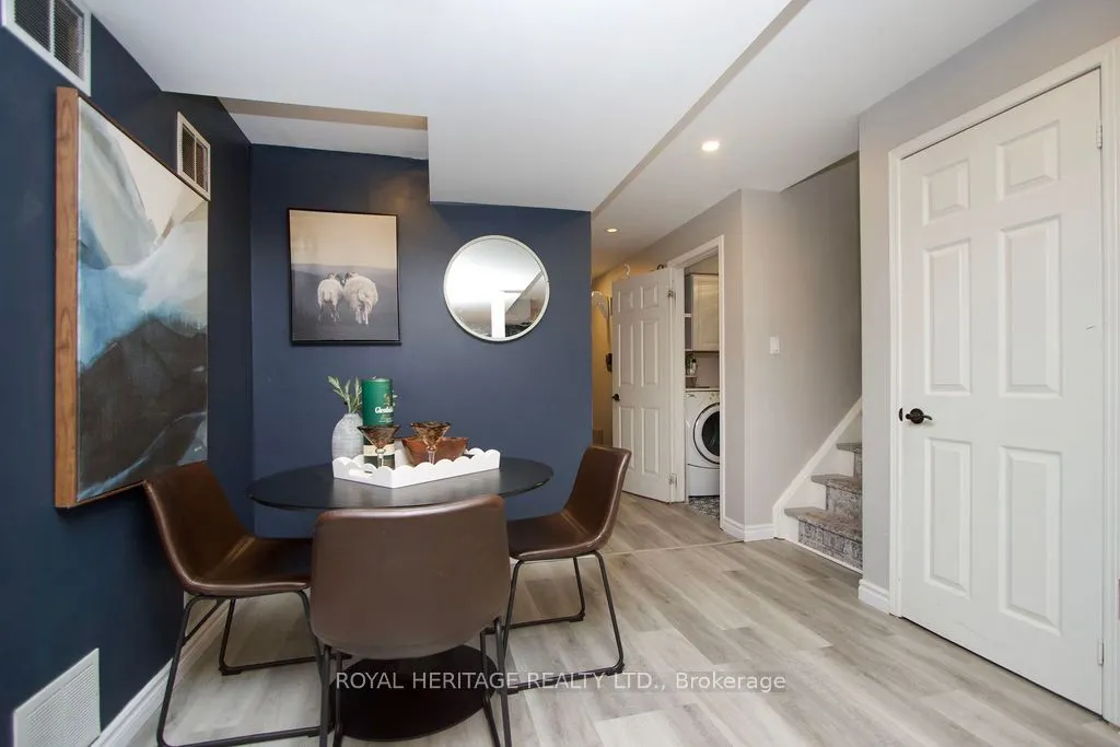 66 Fieldnest Crescent