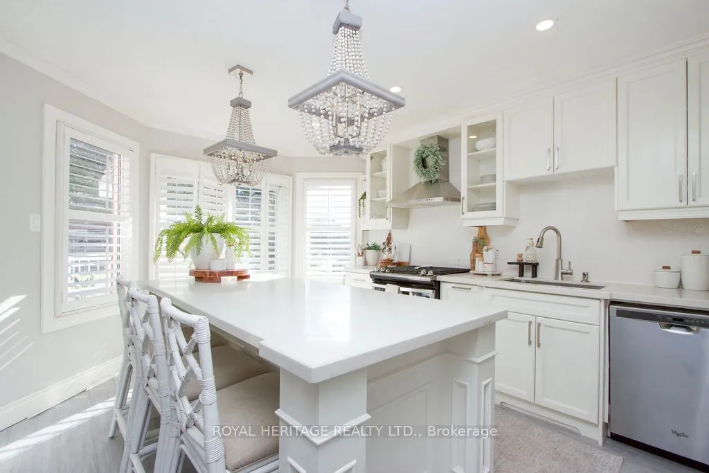 66 Fieldnest Crescent