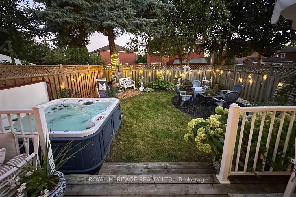 66 Fieldnest Crescent