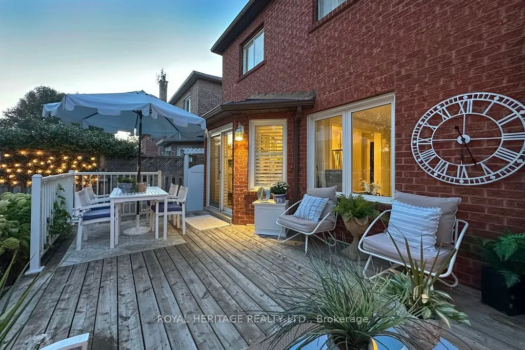 66 Fieldnest Crescent