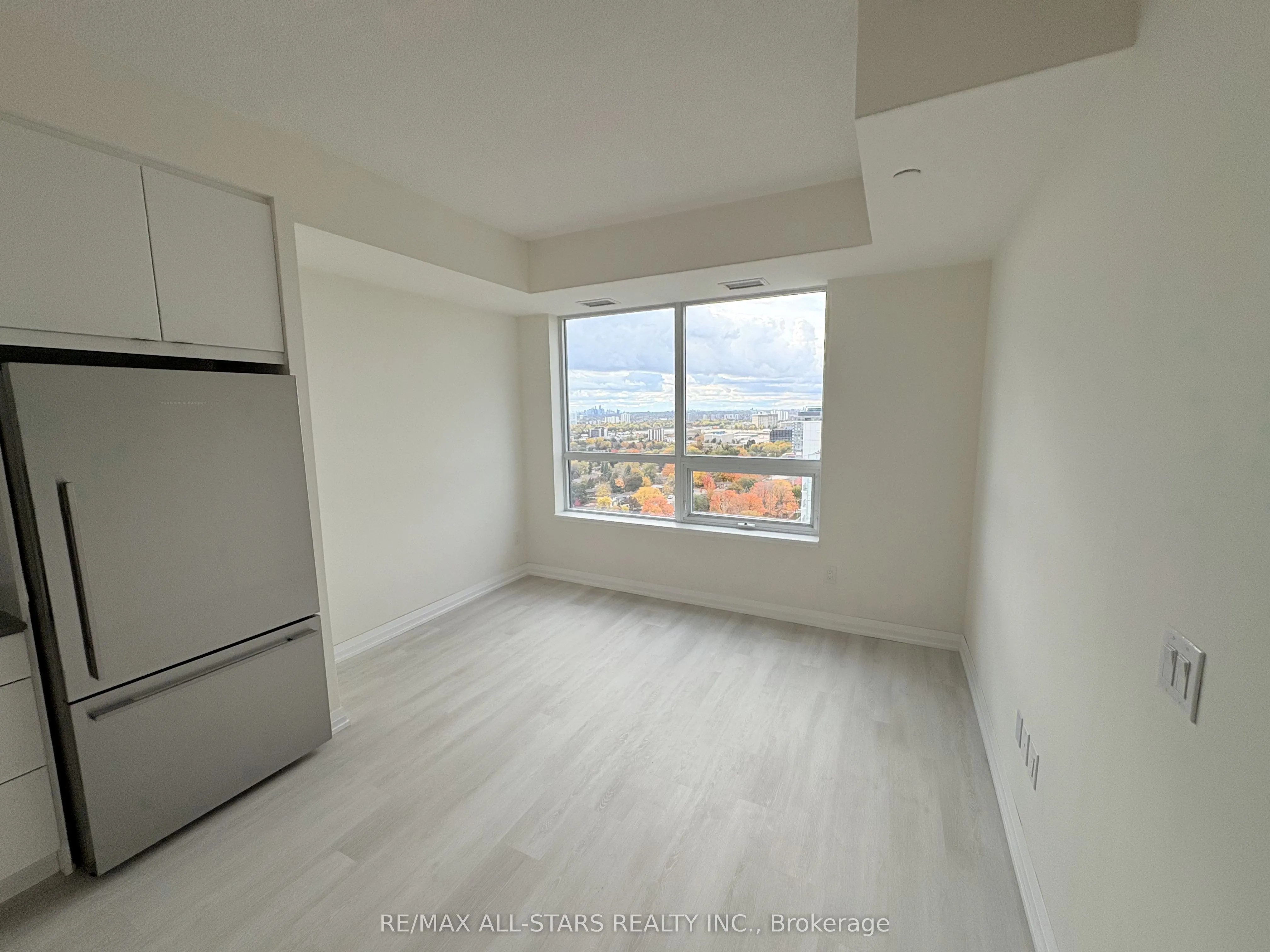 3260 Sheppard Avenue E, #2310