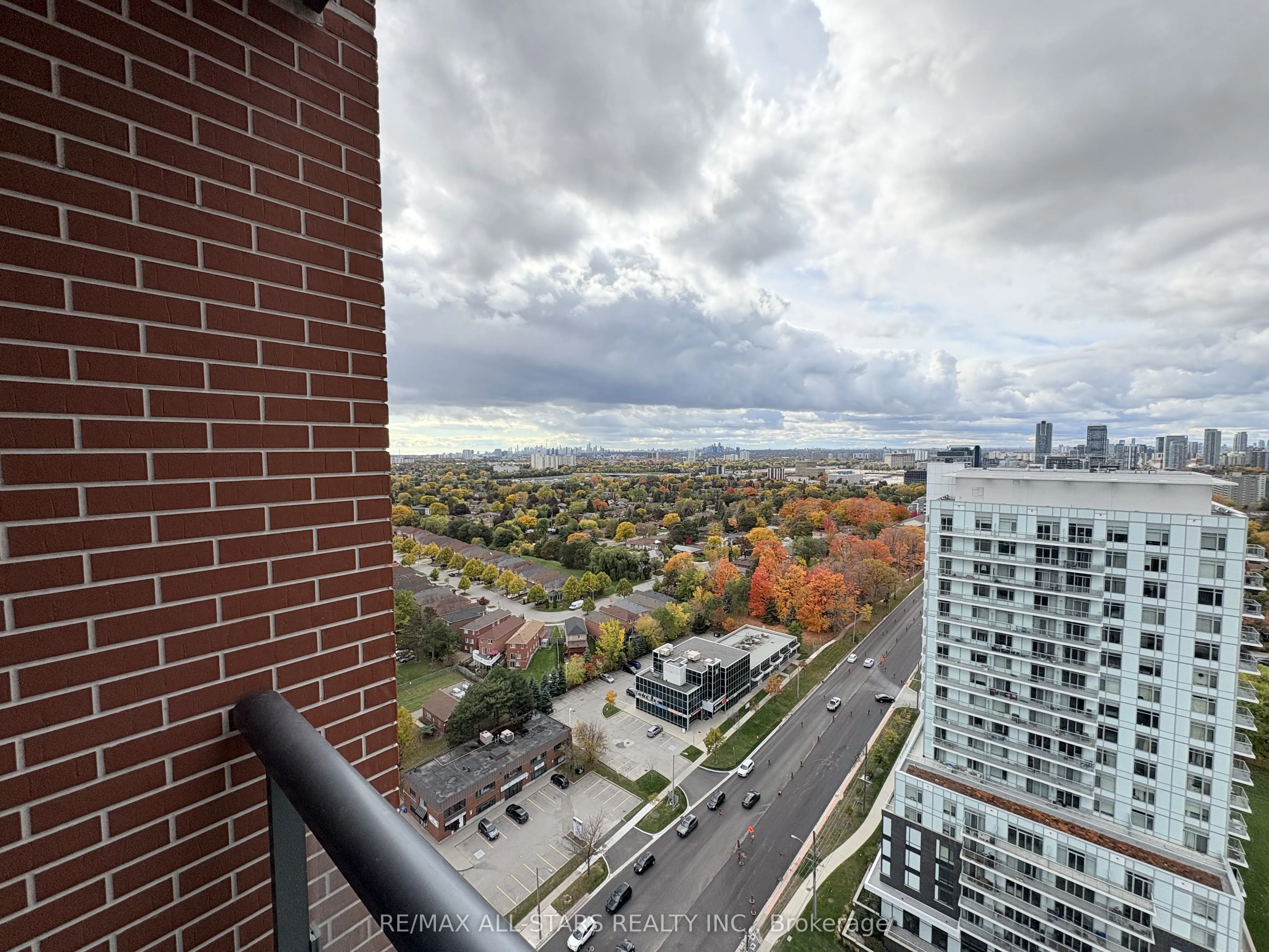 3260 Sheppard Avenue E, #2310