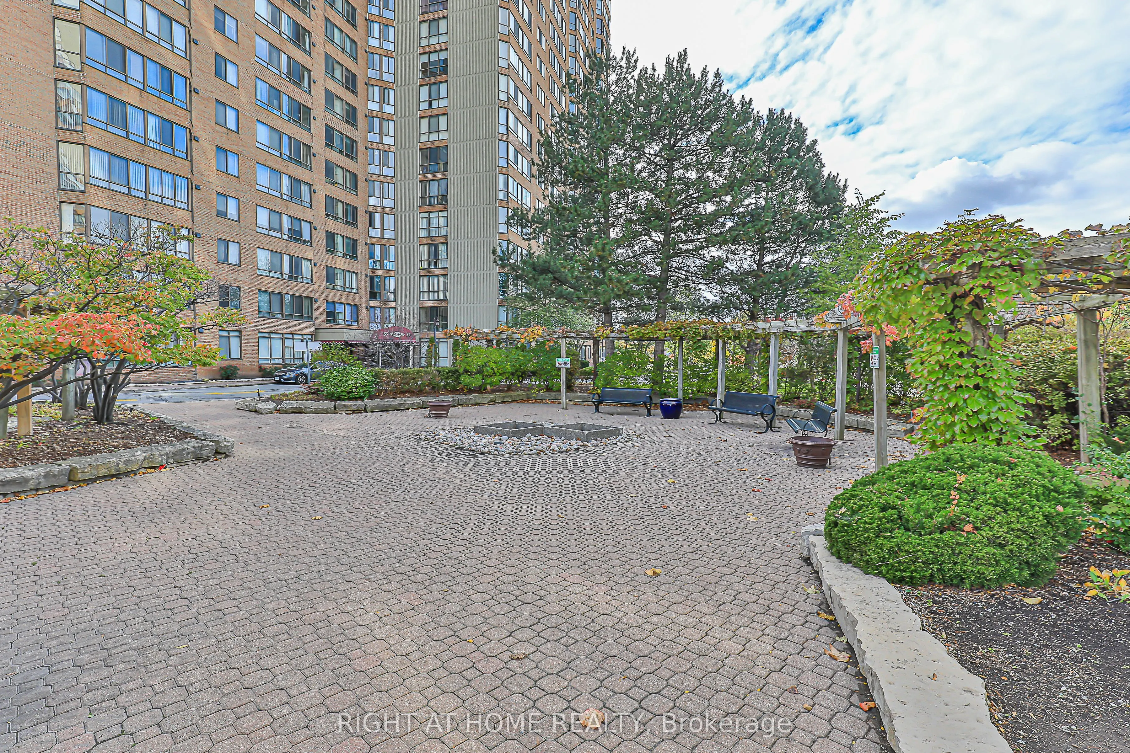 55 Bamburgh Circle, #802