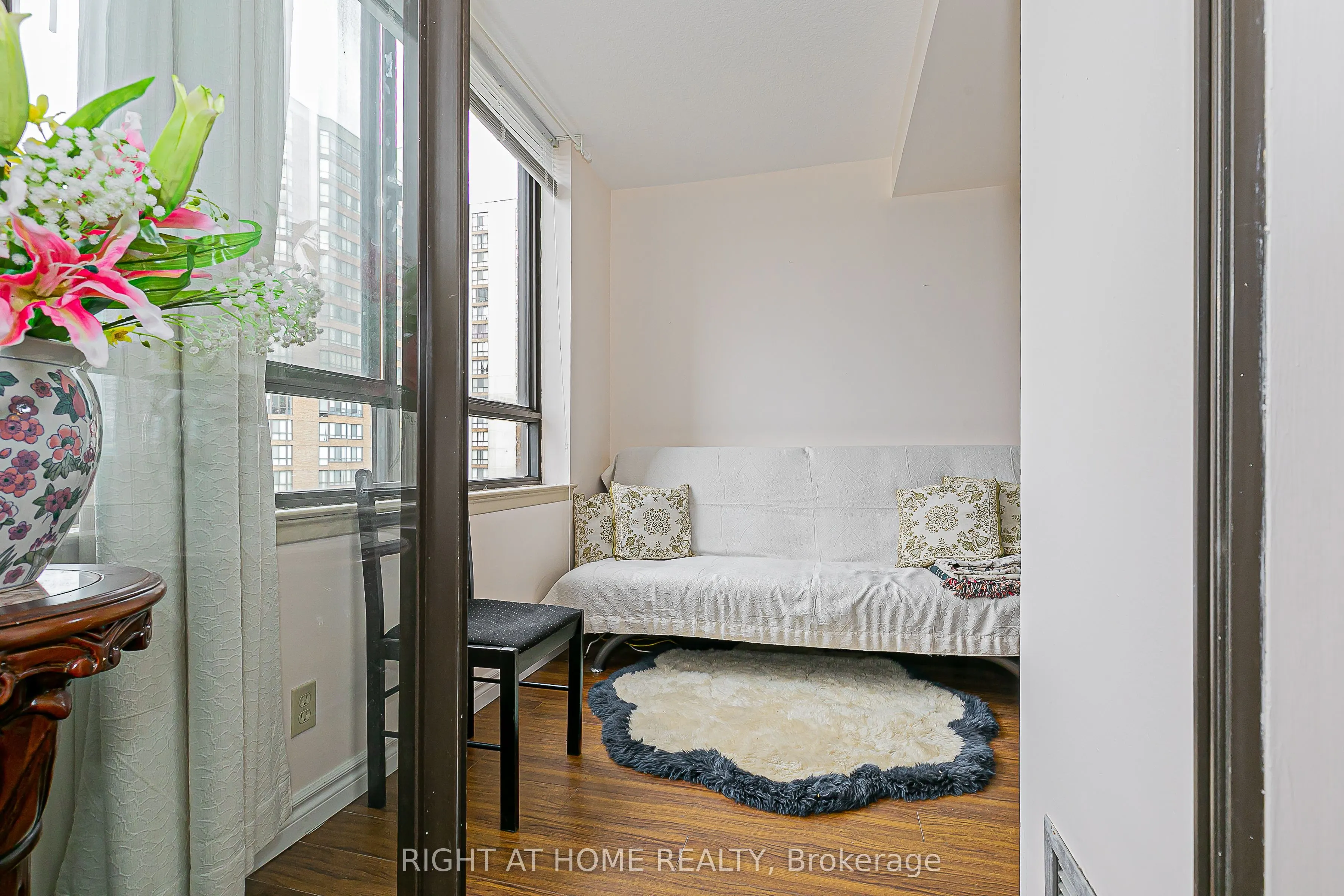 55 Bamburgh Circle, #802