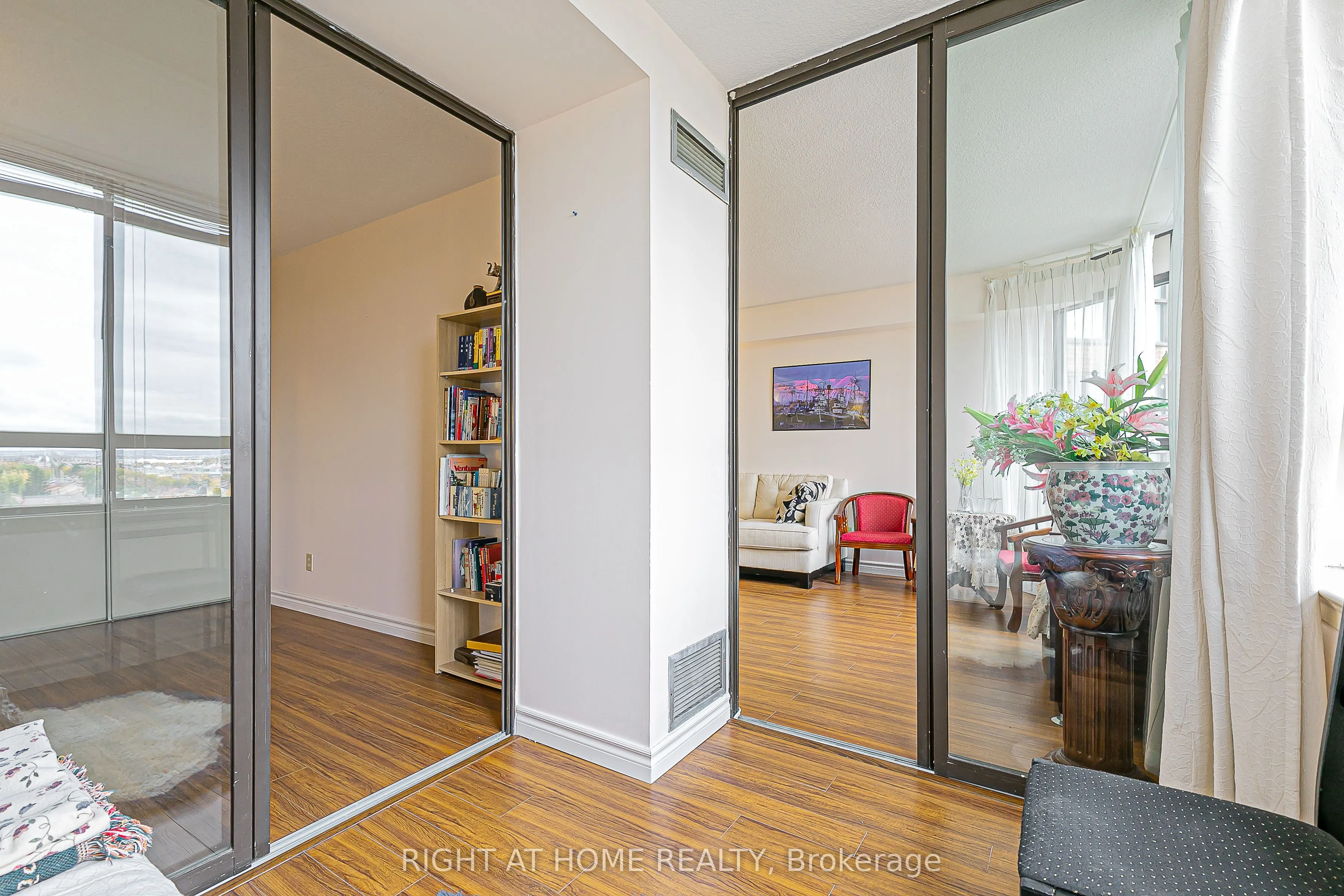 55 Bamburgh Circle, #802