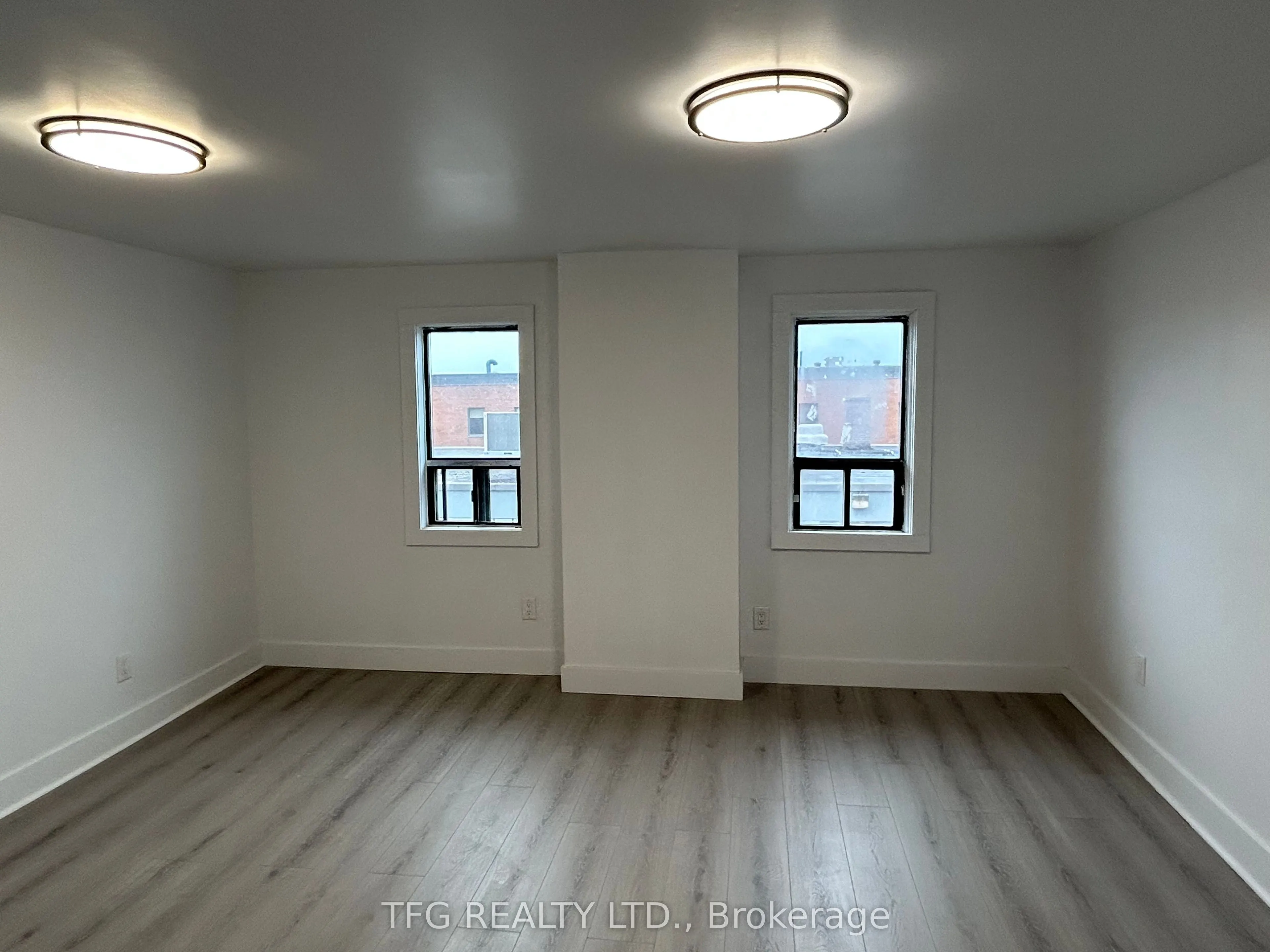 306 King Street W, #Upper