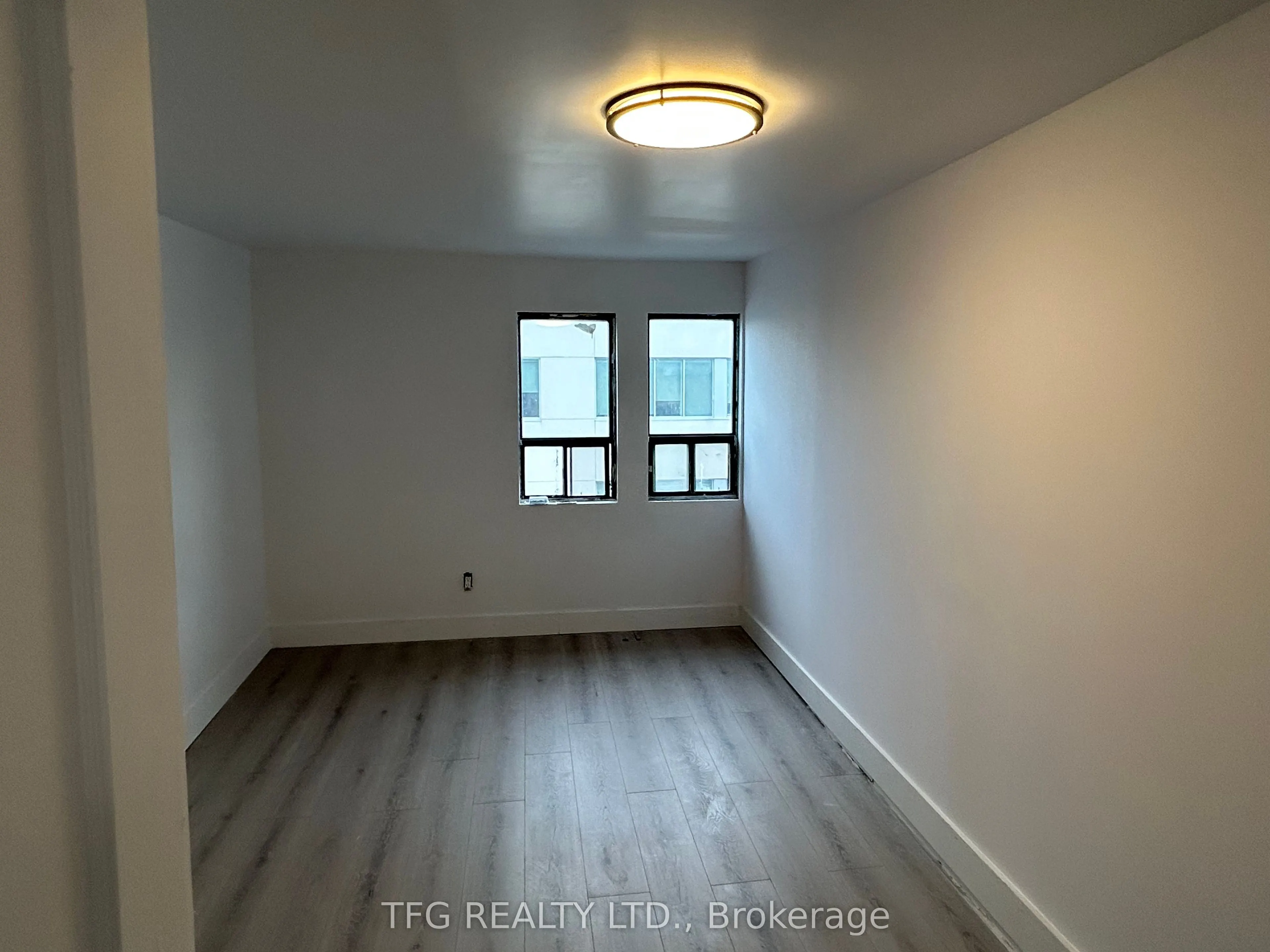 306 King Street W, #Upper