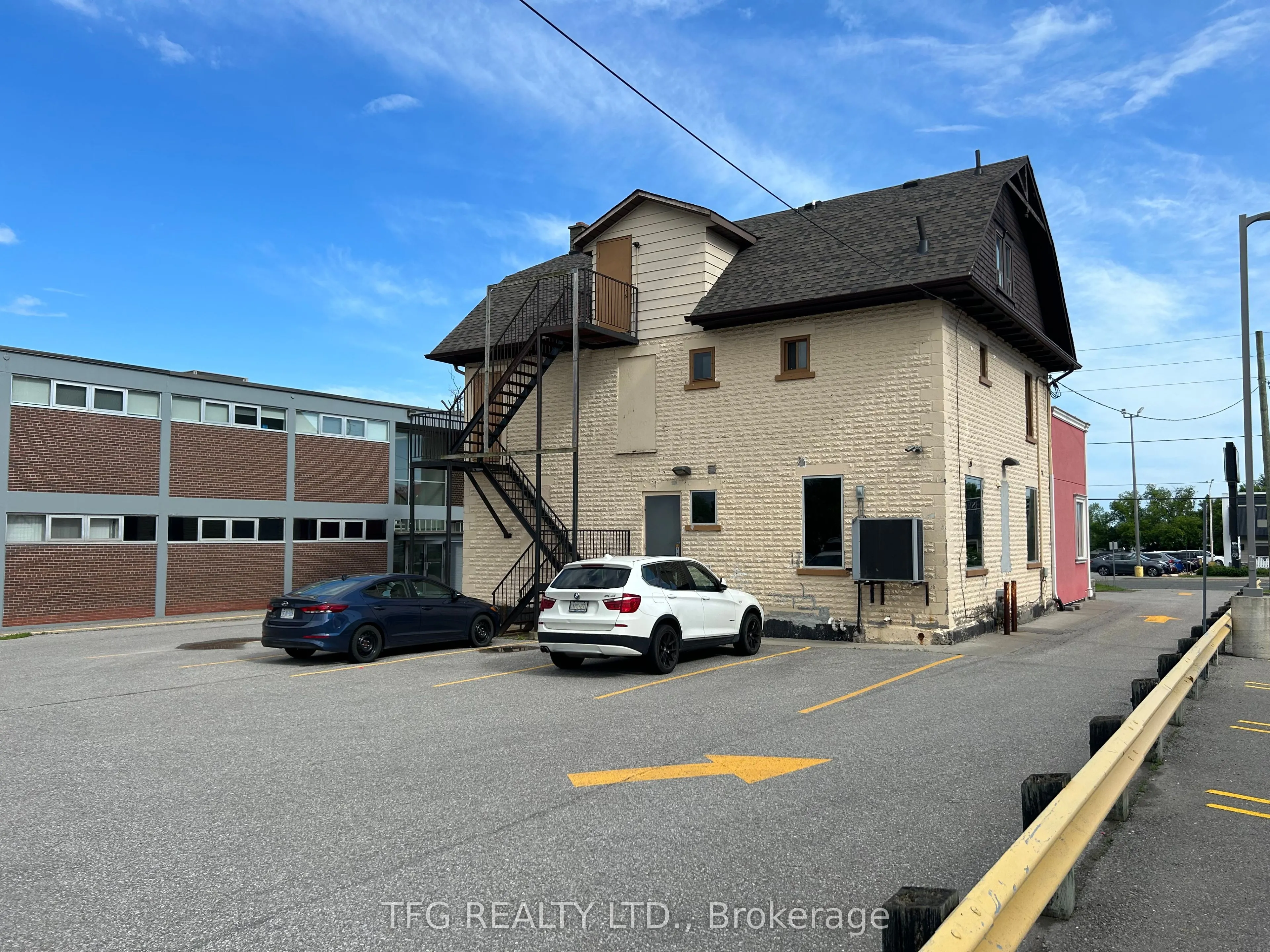 306 King Street W, #Upper