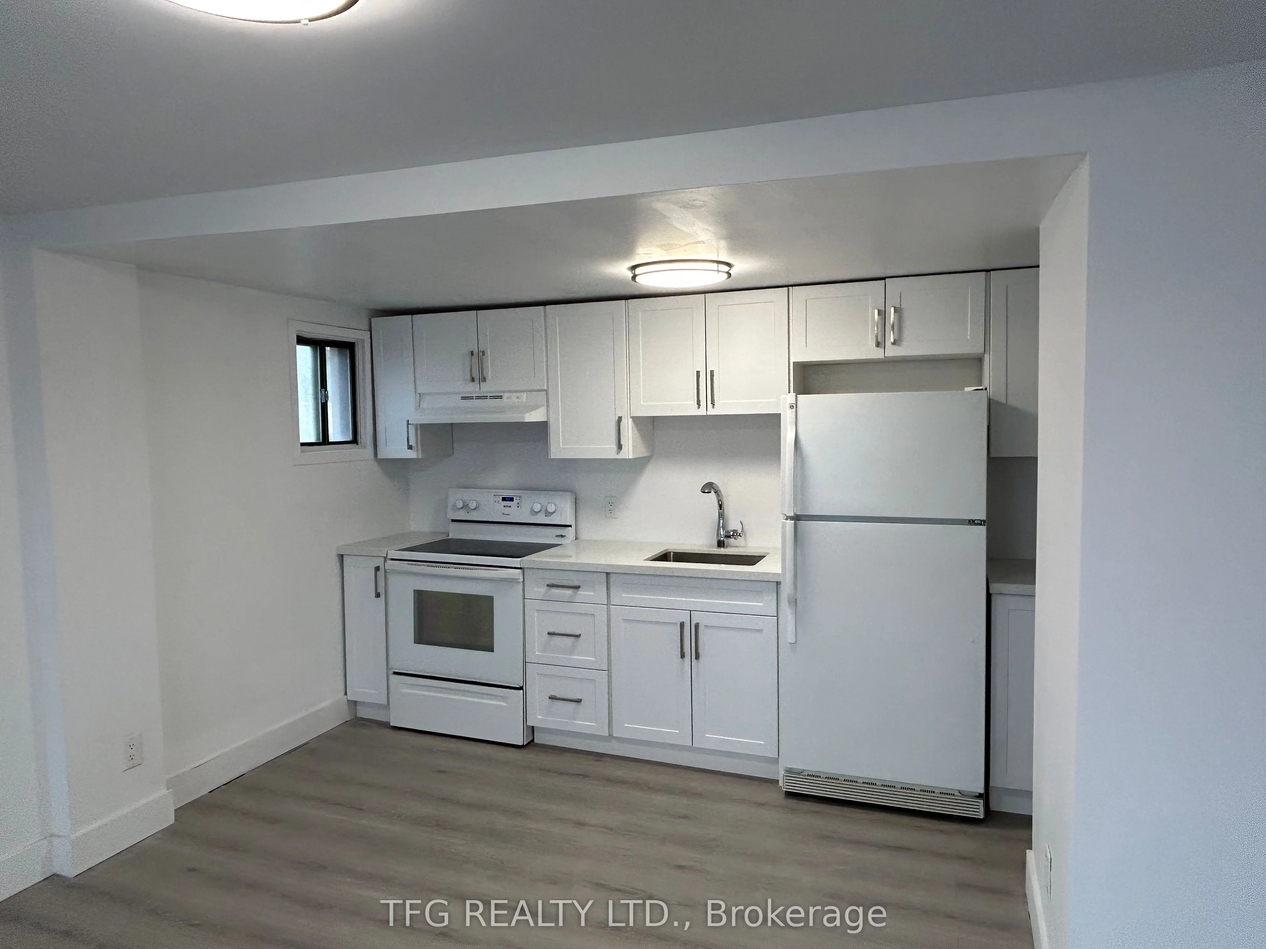 306 King Street W, #Upper