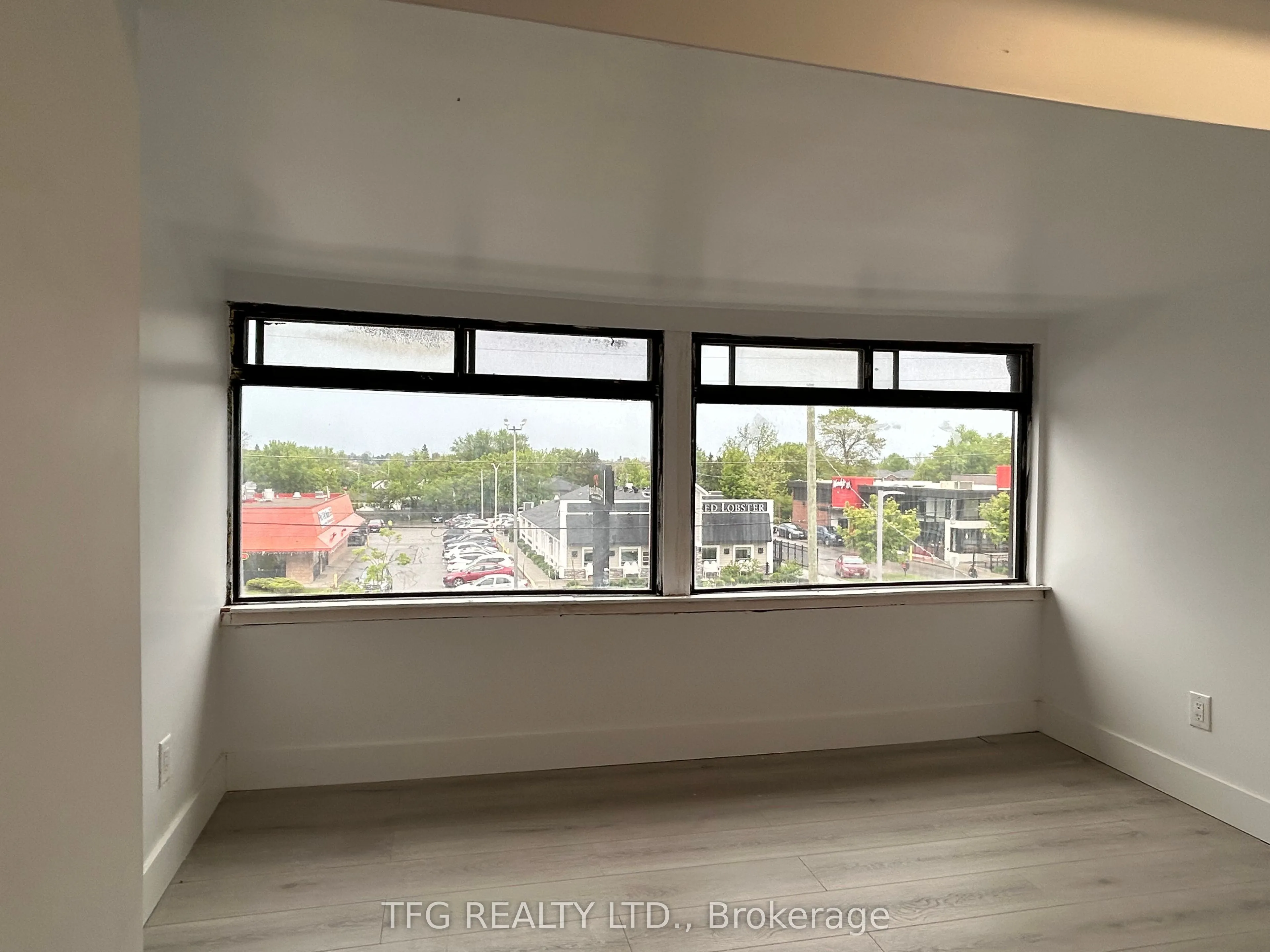 306 King Street W, #Upper