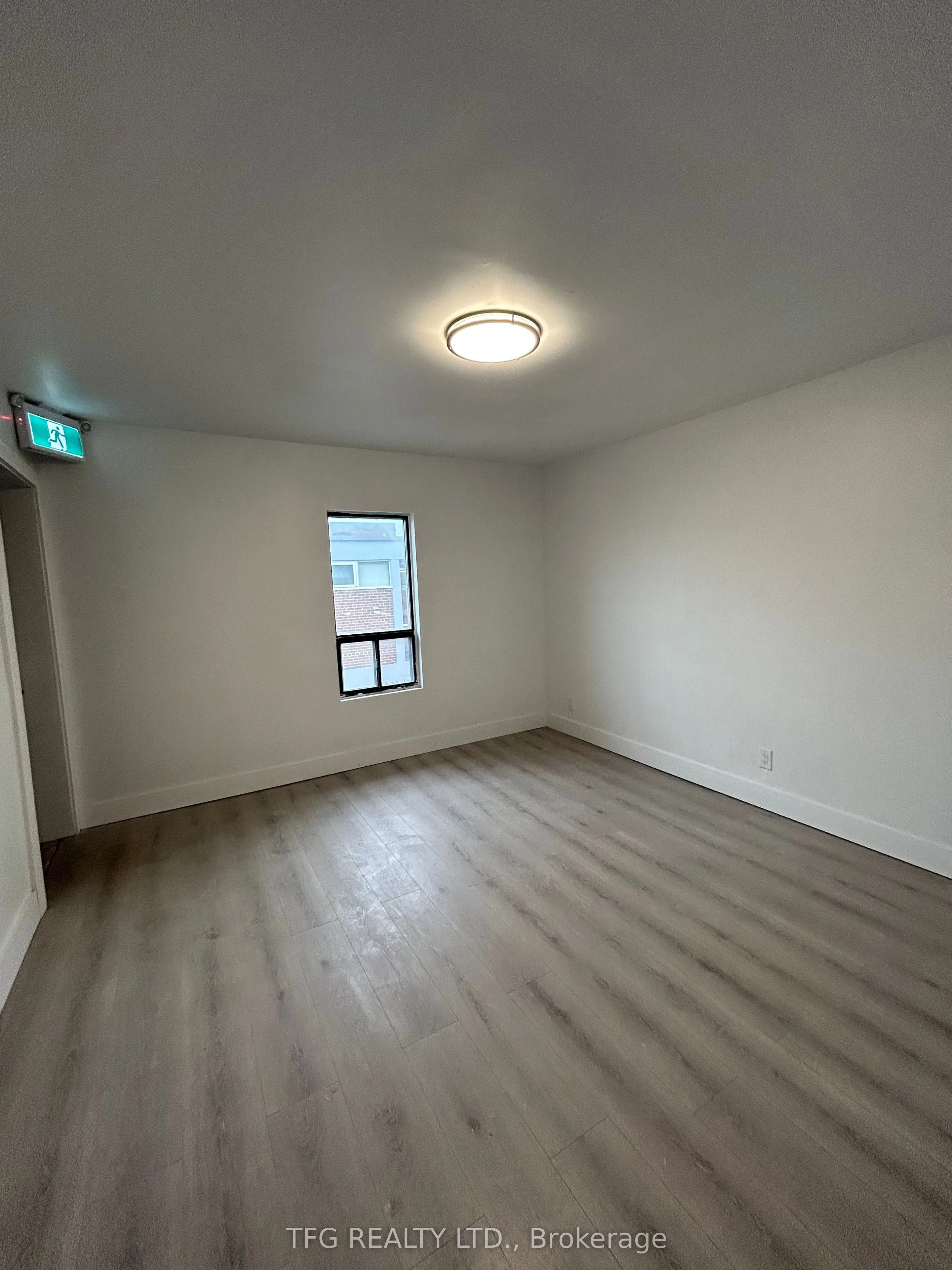 306 King Street W, #Upper