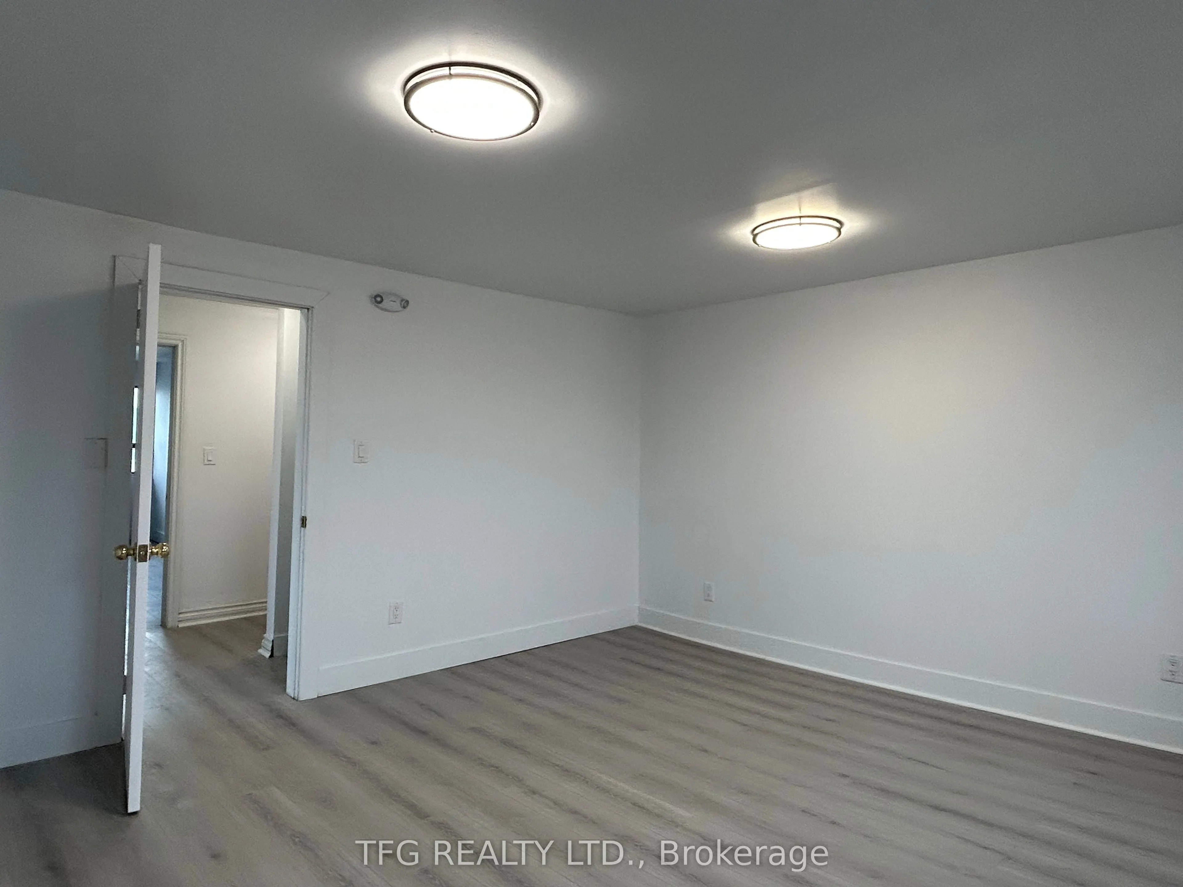 306 King Street W, #Upper