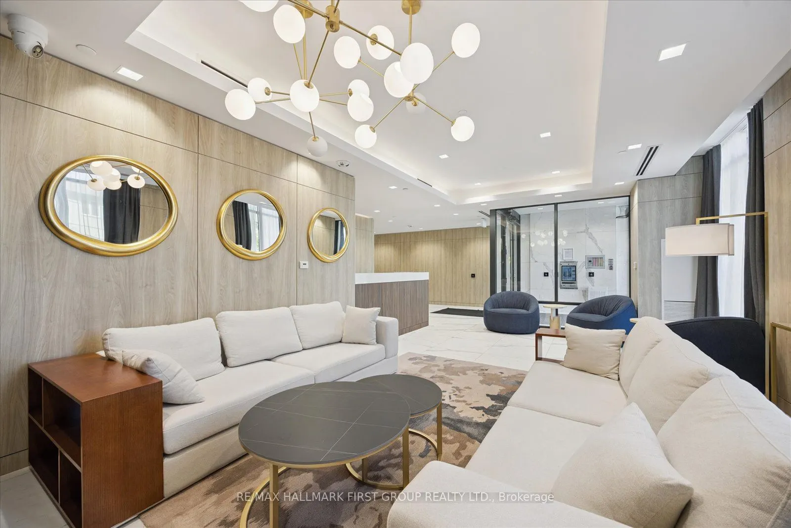 1010 Dundas Street E, #302