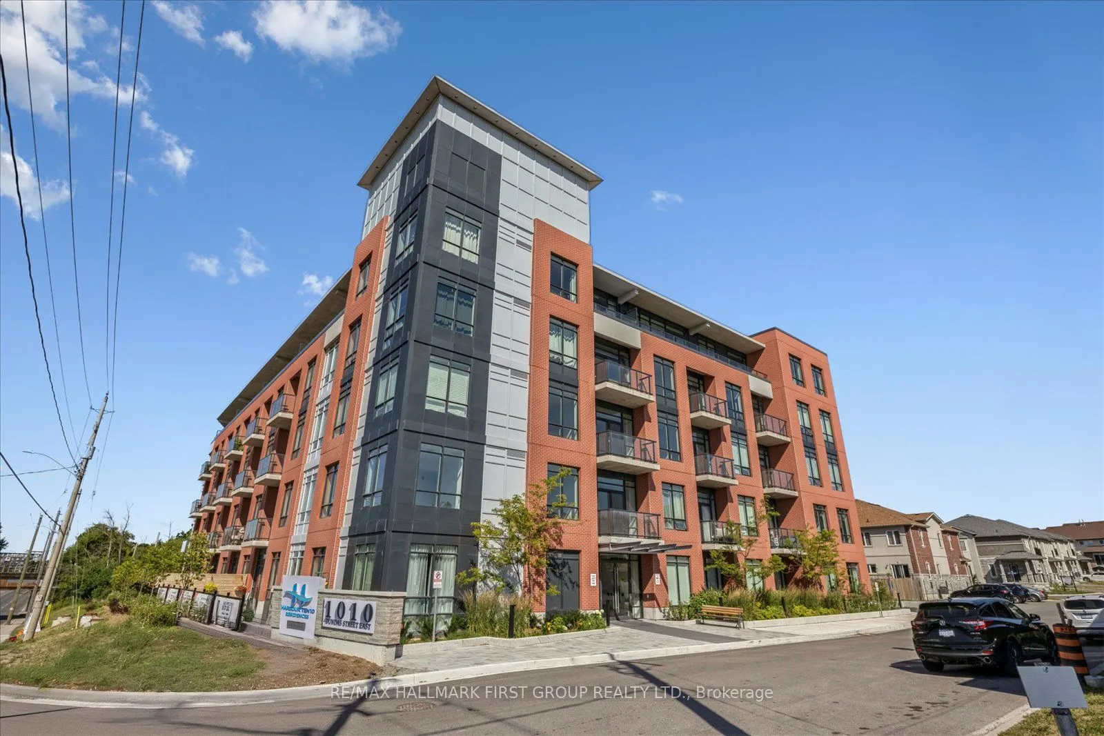 1010 Dundas Street E, #302