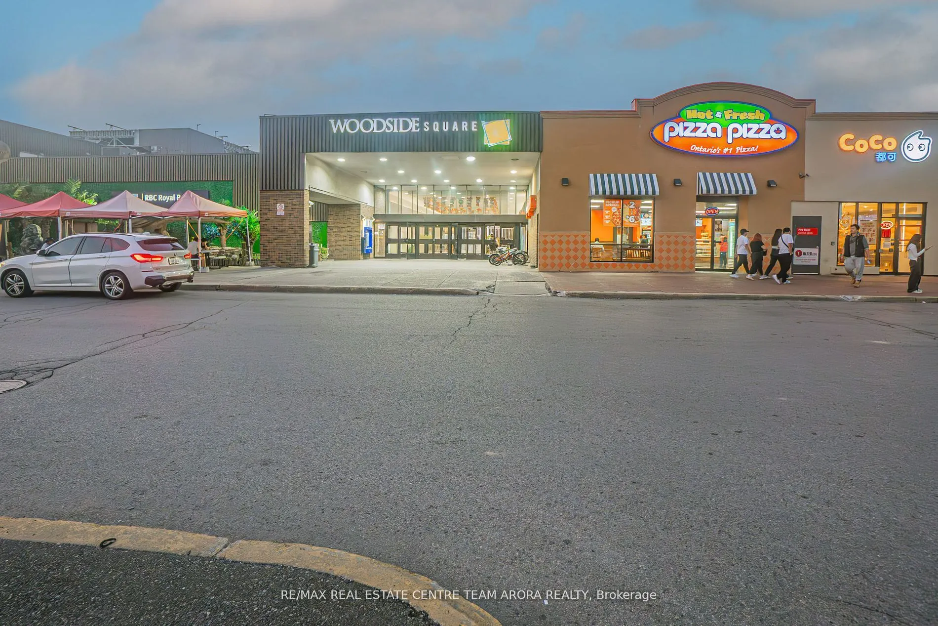 1571 Sandhurst Circle, #428