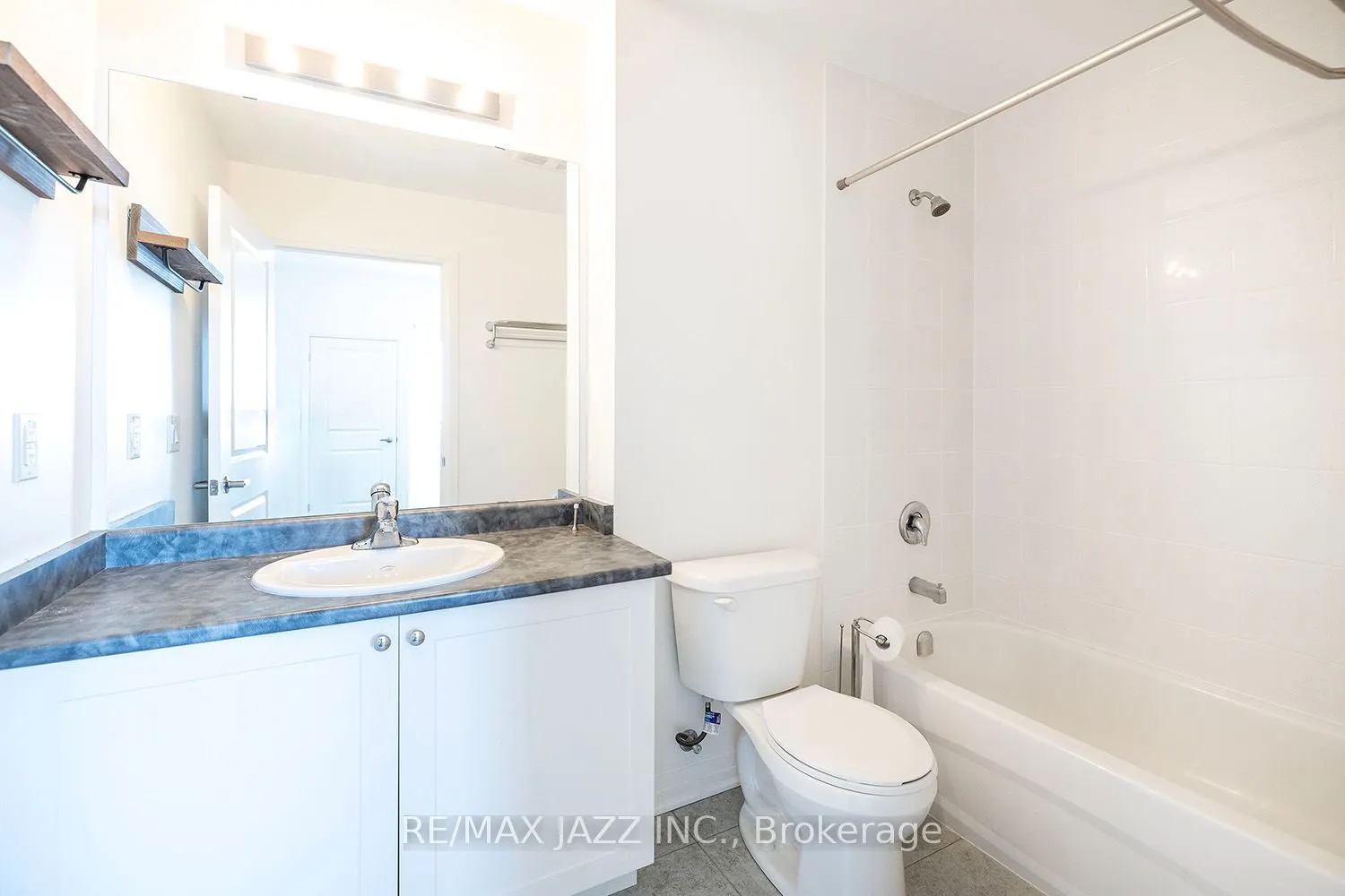 70 Shipway Avenue, #412