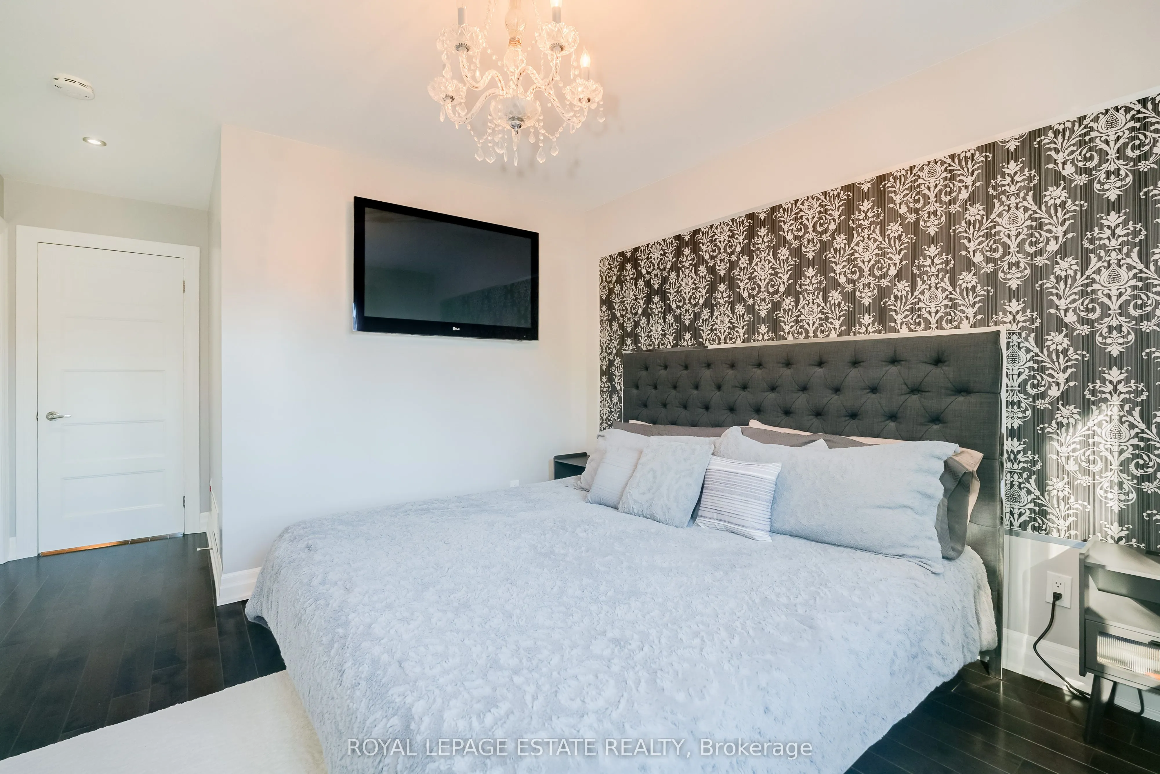 141 South Edgely Avenue