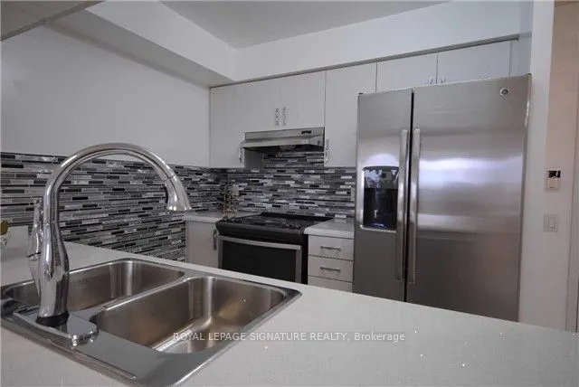 8 Mondeo Drive, #621