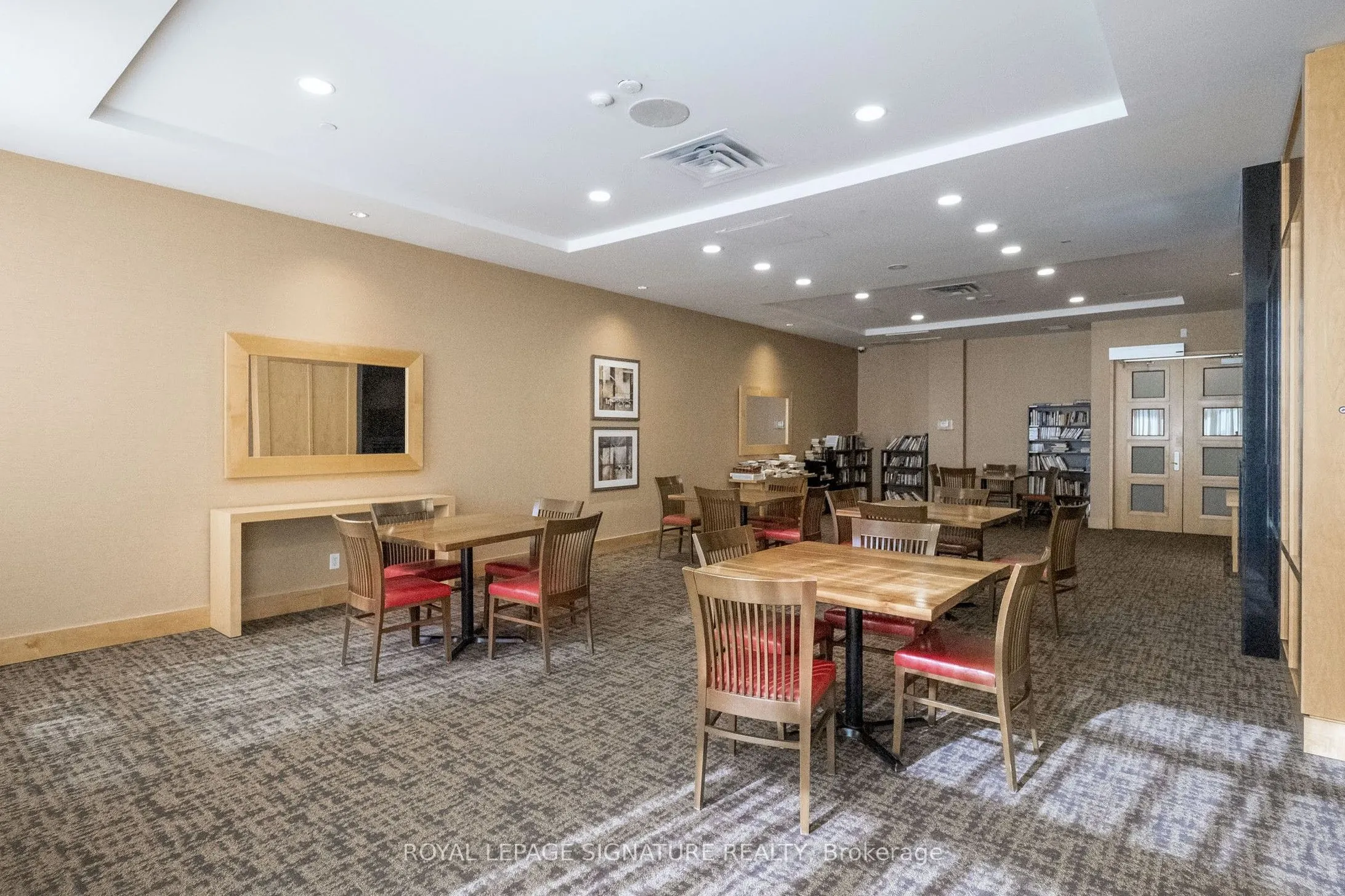 8 Mondeo Drive, #621