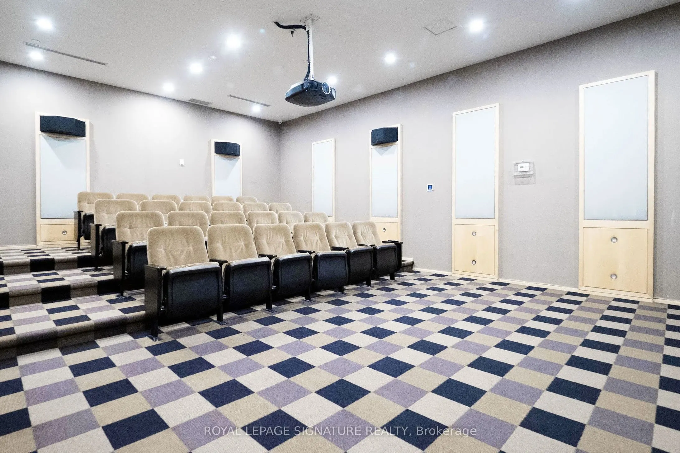 8 Mondeo Drive, #621