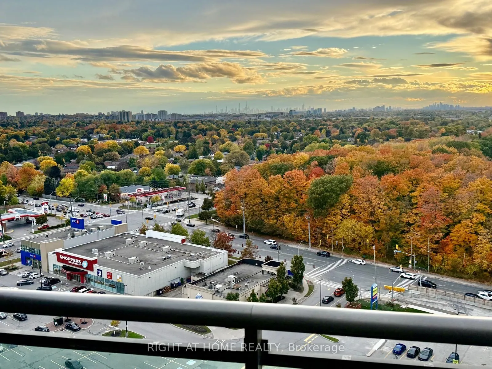 88 Grangeway Avenue, #2502