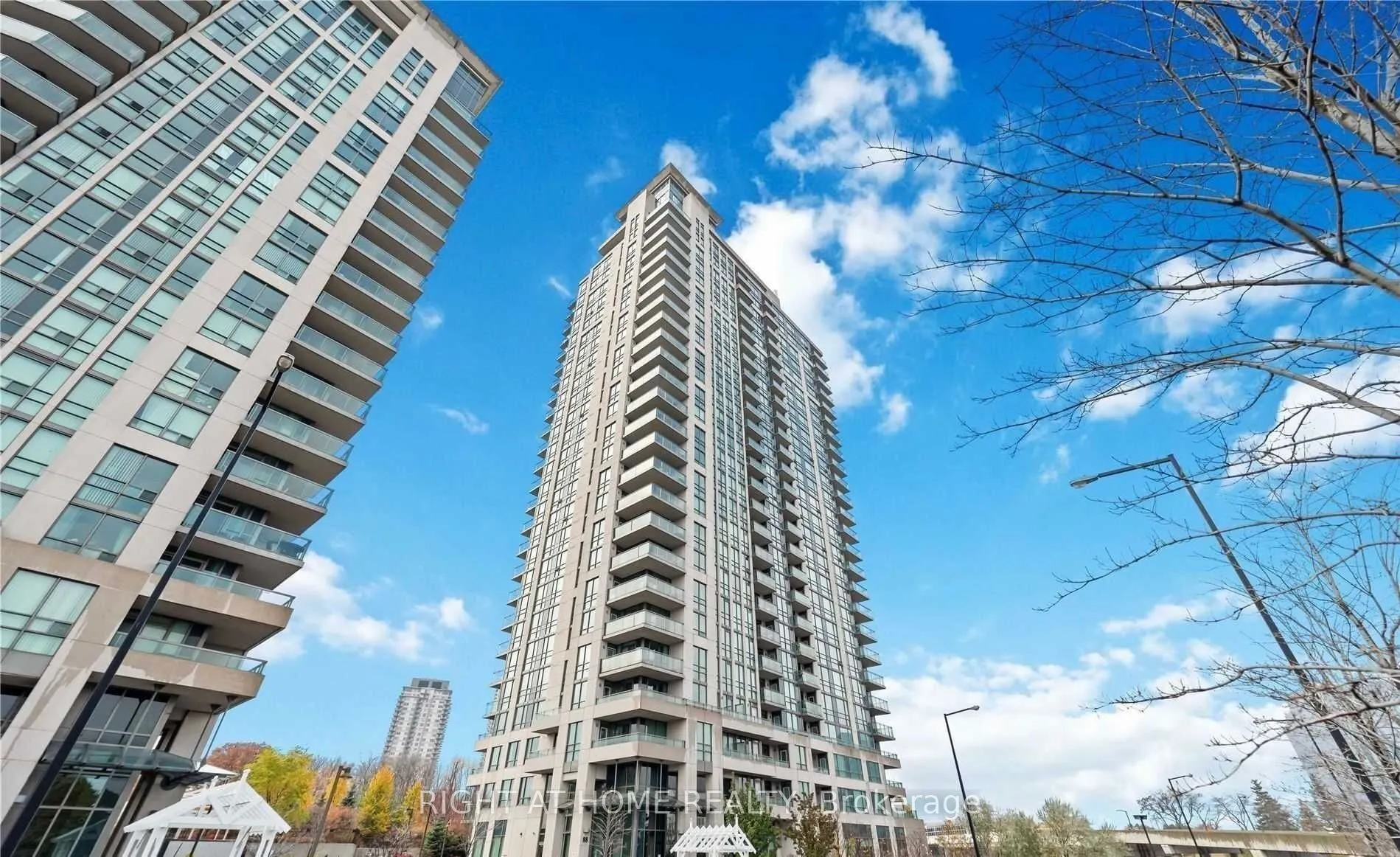 88 Grangeway Avenue, #2502