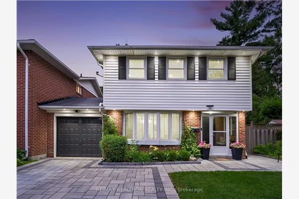 30 Carondale Crescent