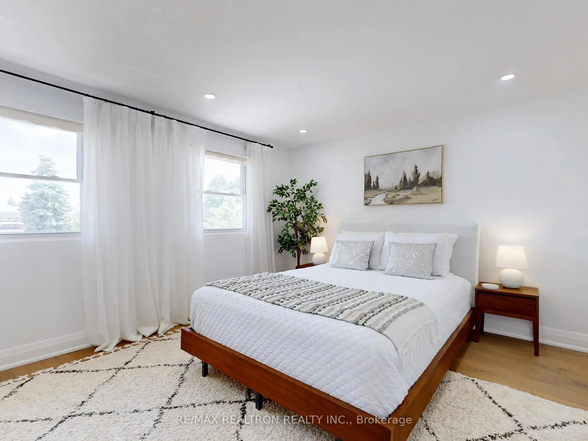 30 Carondale Crescent