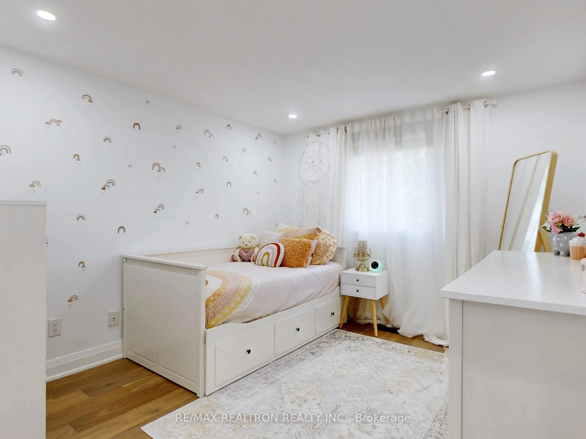 30 Carondale Crescent