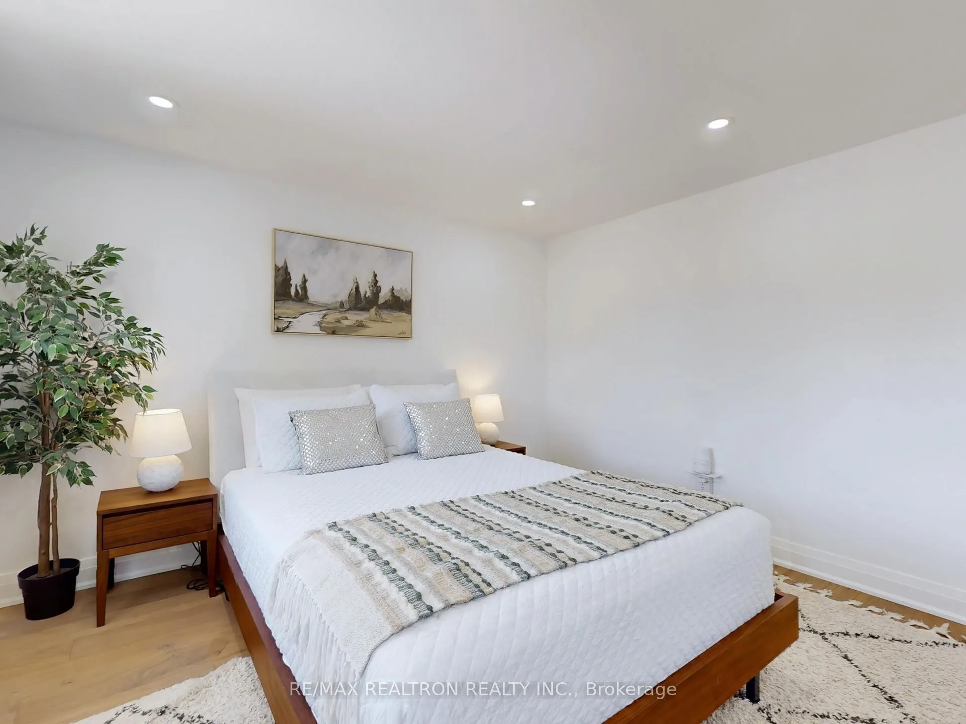 30 Carondale Crescent