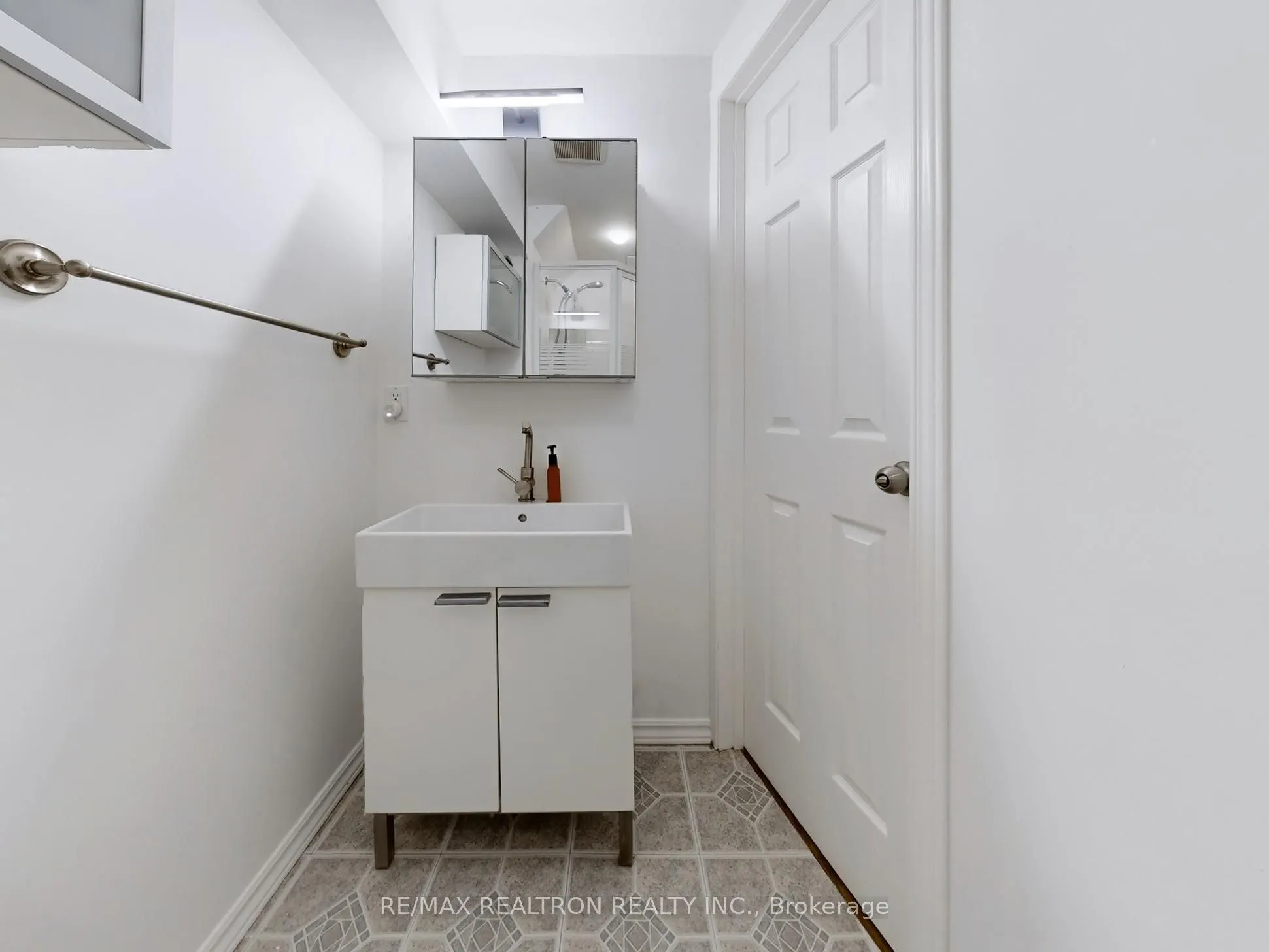 30 Carondale Crescent