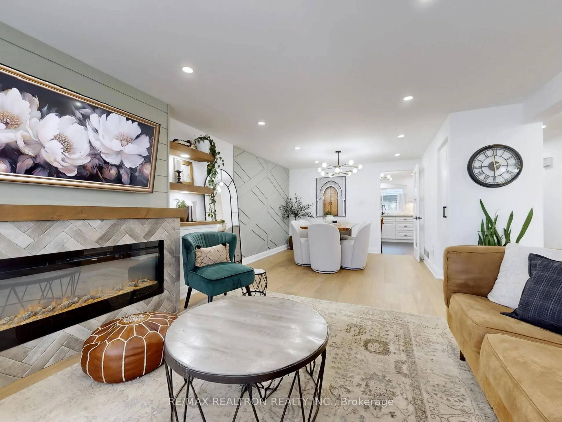 30 Carondale Crescent