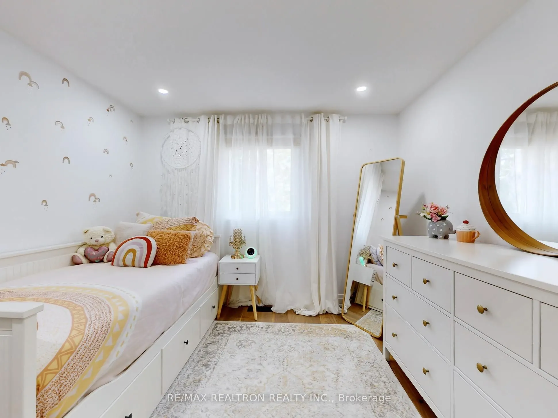 30 Carondale Crescent